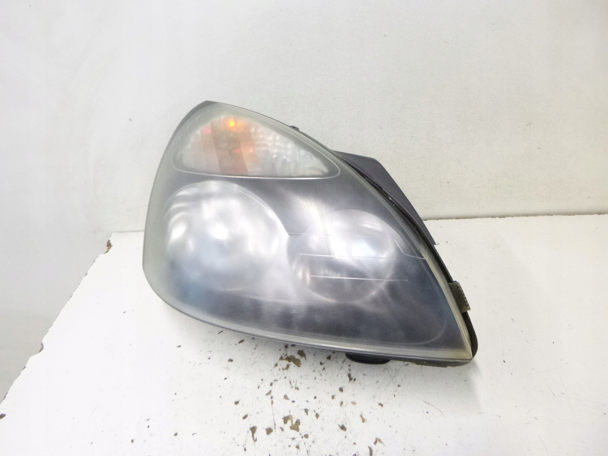 light front right Renault Clio II Lift 2004r.