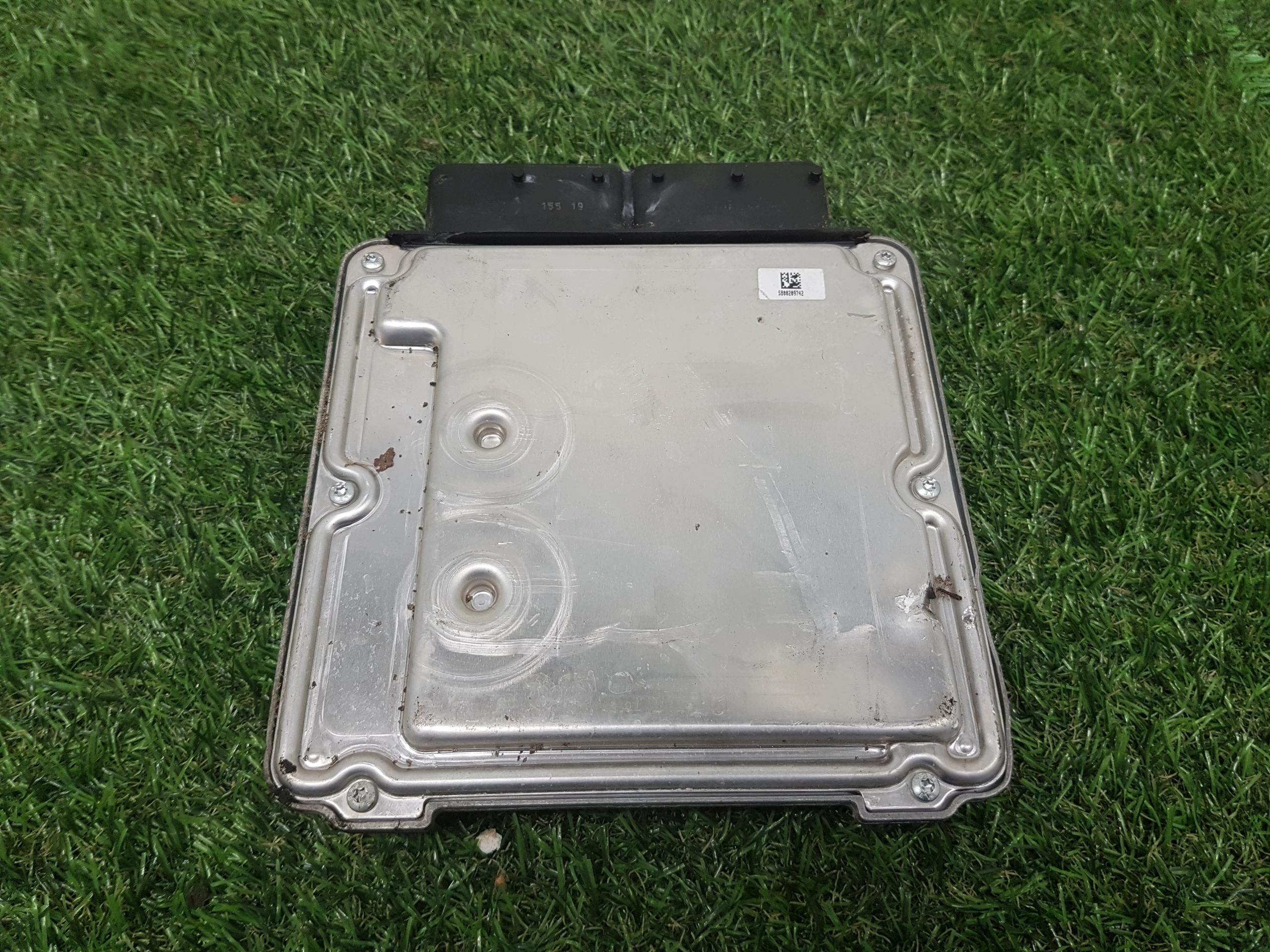 computer of the engine control unit AUDI A6-C7 4G0907401Q 0281019320