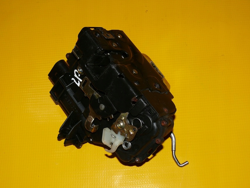 lock door left front AUDI S6 A6 C5 EUROPA 9 vertical