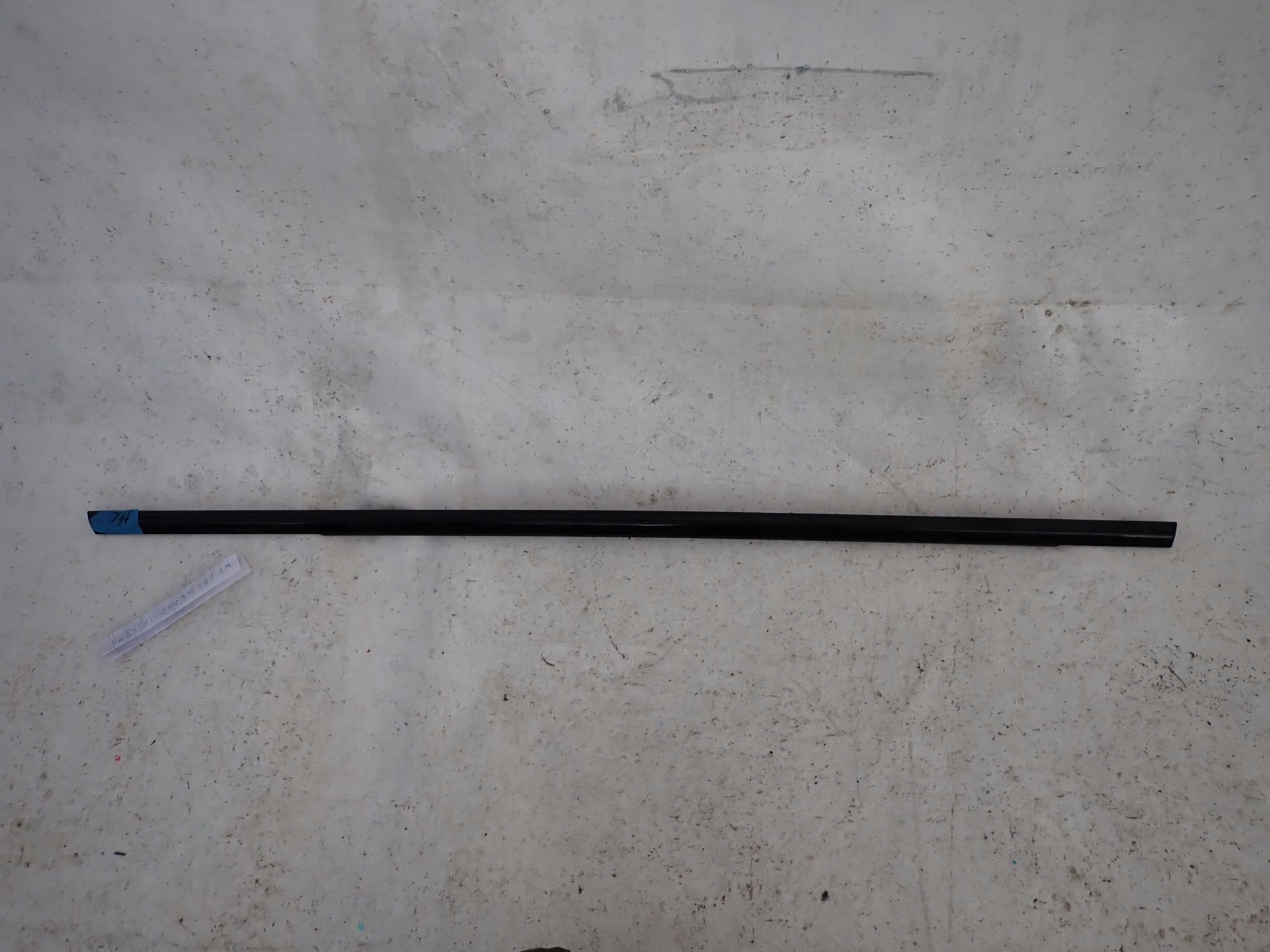 JAGUAR F-PACE 16- moulding dust door left