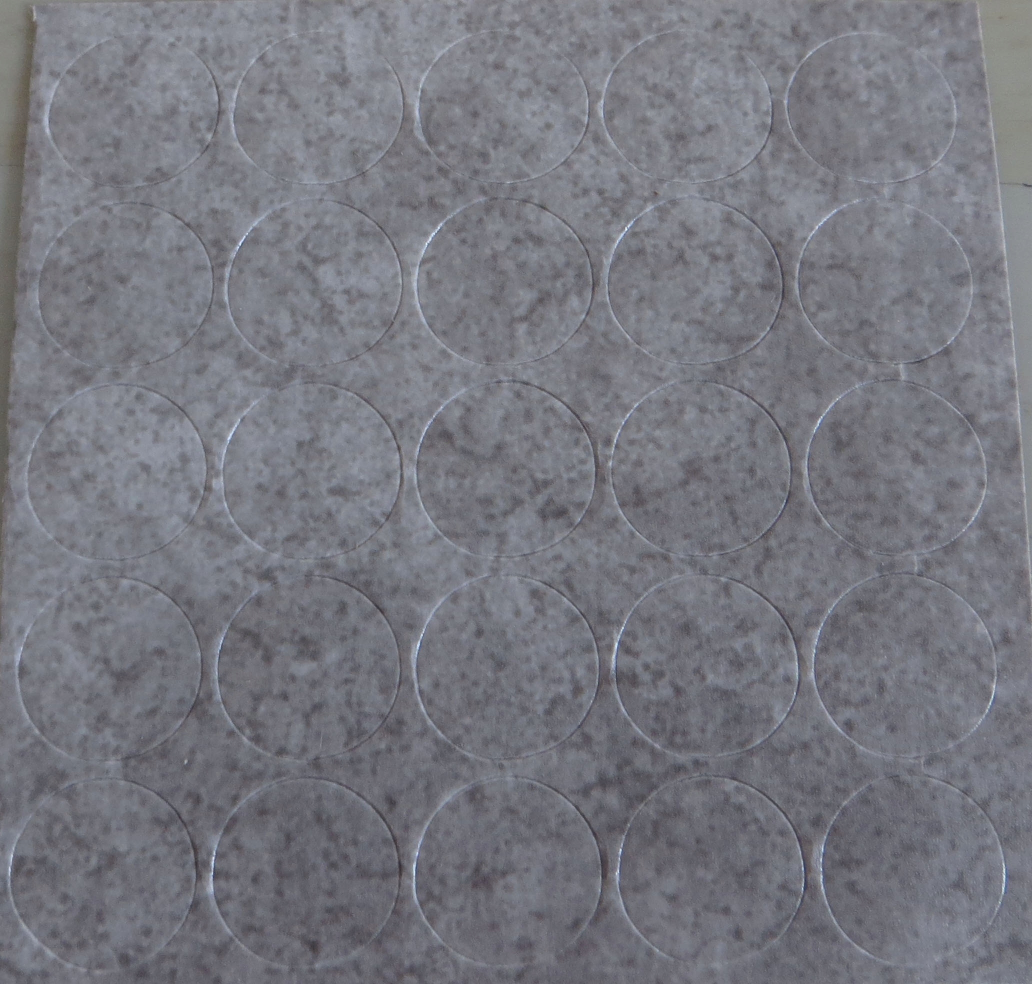 

Zaślepki meblowe samoprzylepne 14 mm Beton Jasny