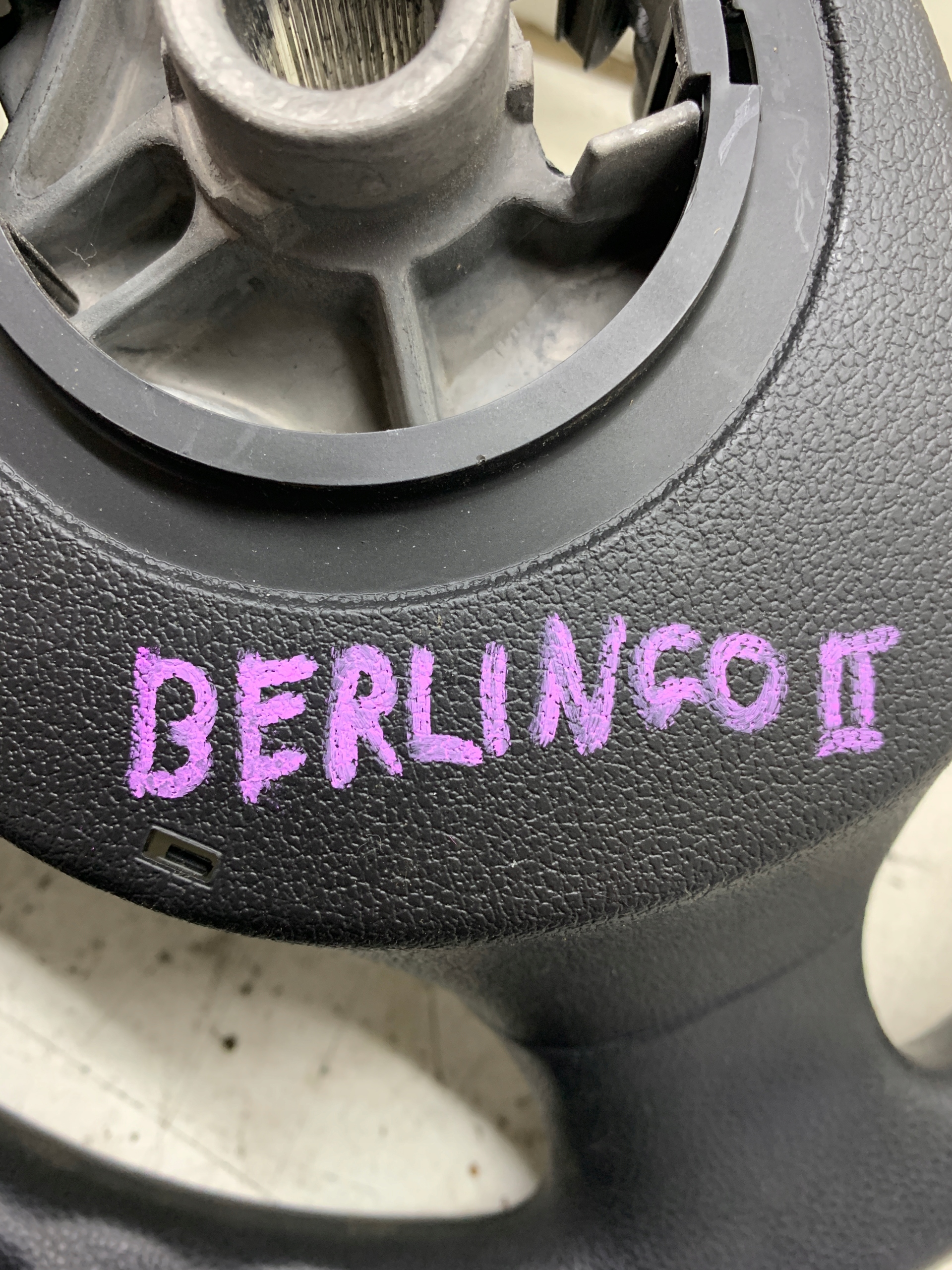 lenkrad 96809101ZD CITROEN BERLINGO II