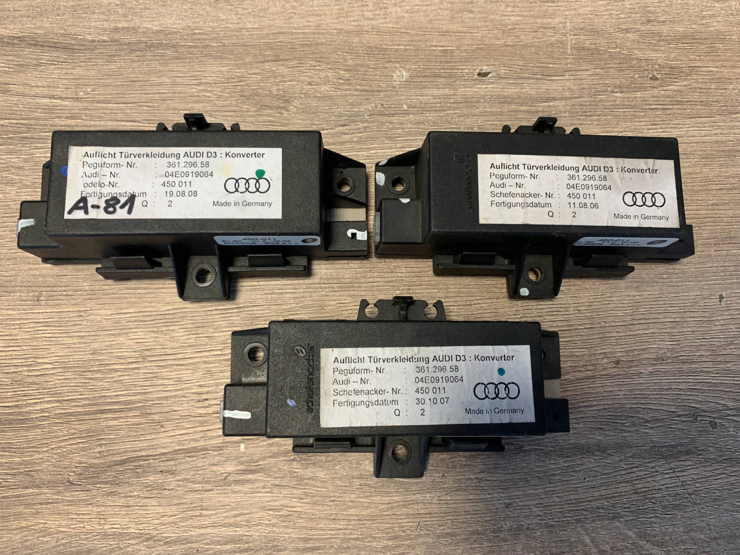 MODUŁ STEROWNIK PODŚWIETLENIA DRZWI AUDI A8 D3 04E0919064