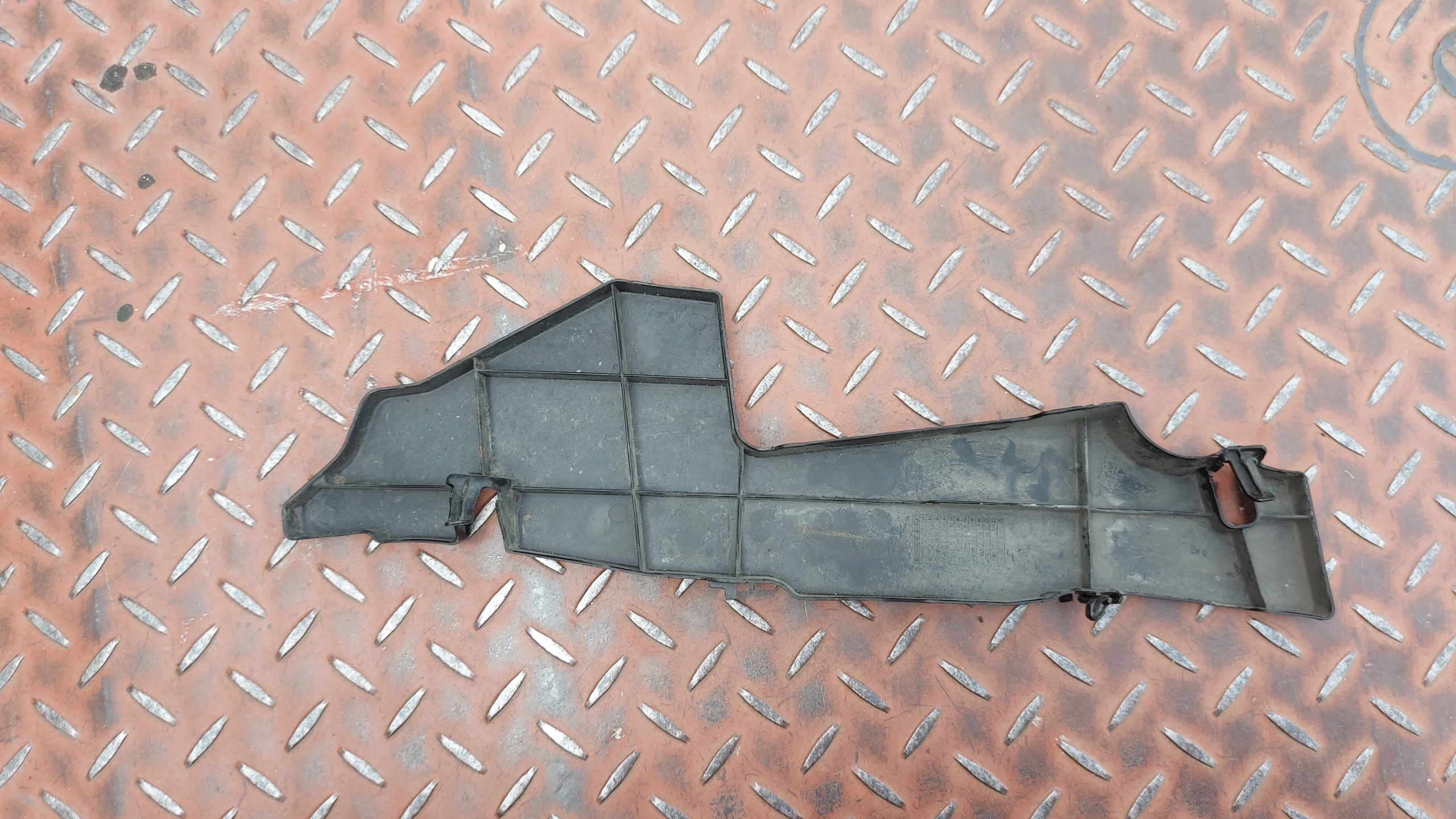 air duct air line left left front TOYOTA COROLLA E16 13-18