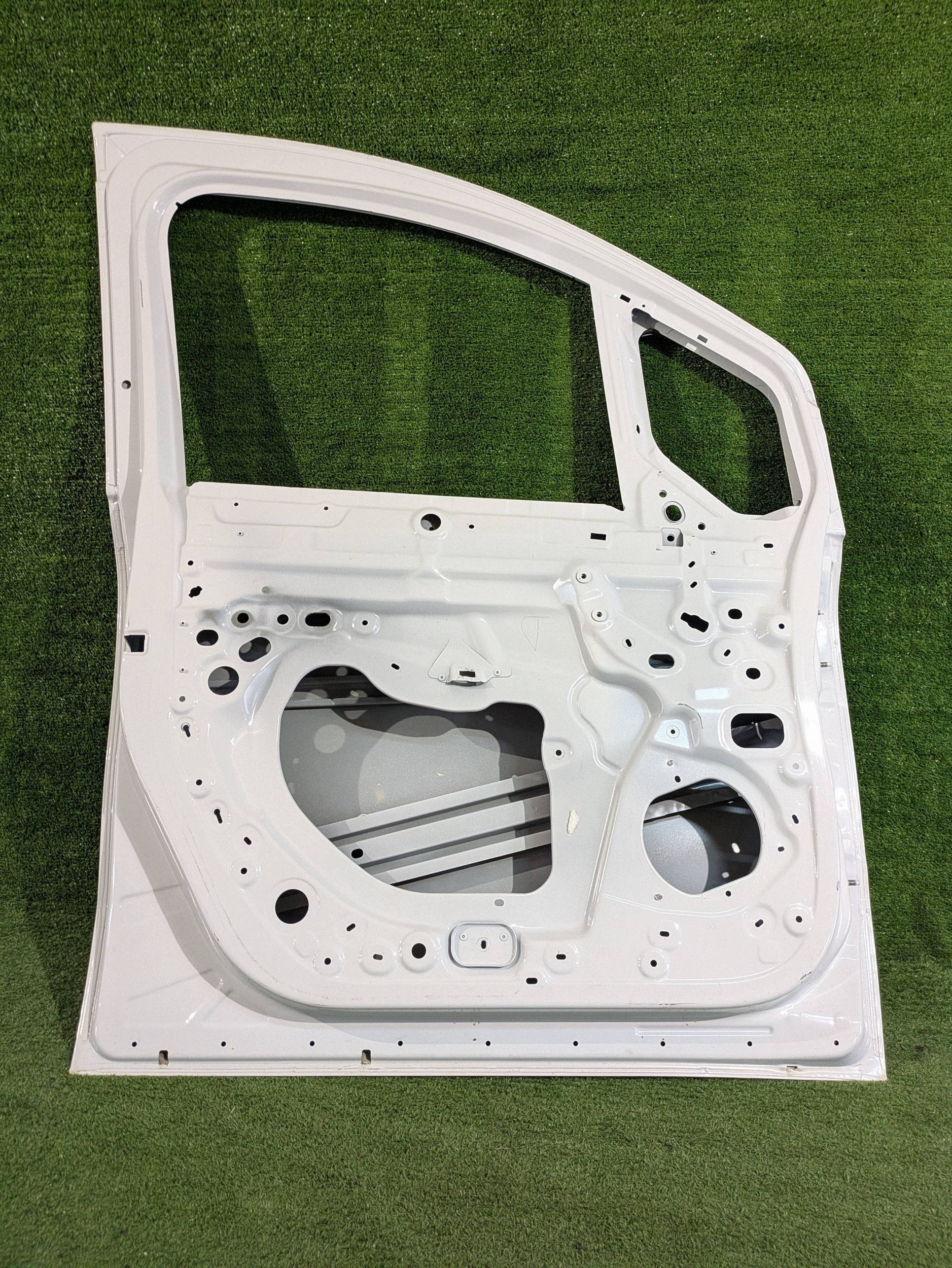 door front left left front RENAULT KANGOO IV W420 CITAN NR.D4884