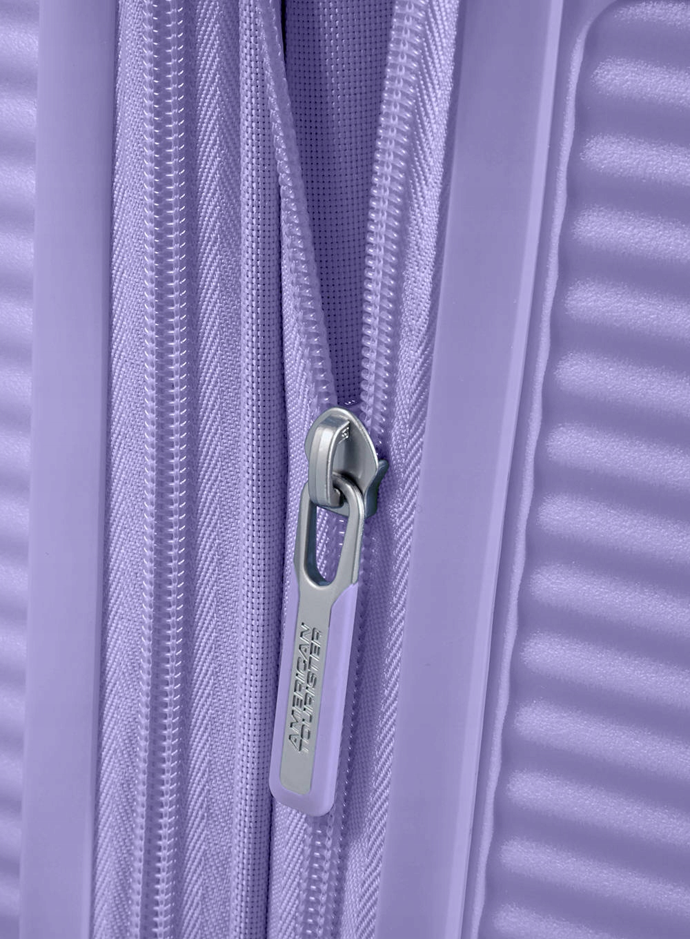 Walizka duża American Tourister Soundbox - lavender Wysokość 77 cm