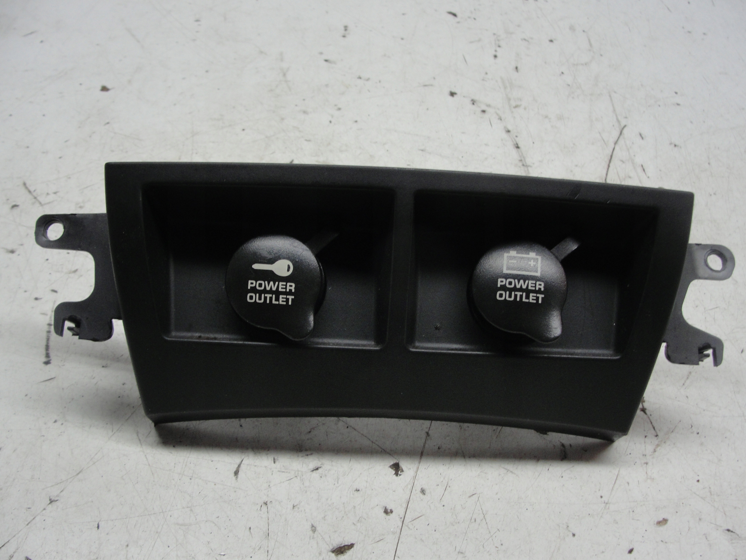 GNIAZDO ZAPALNICZKI CHRYSLER PACIFICA 4.0 03-07r