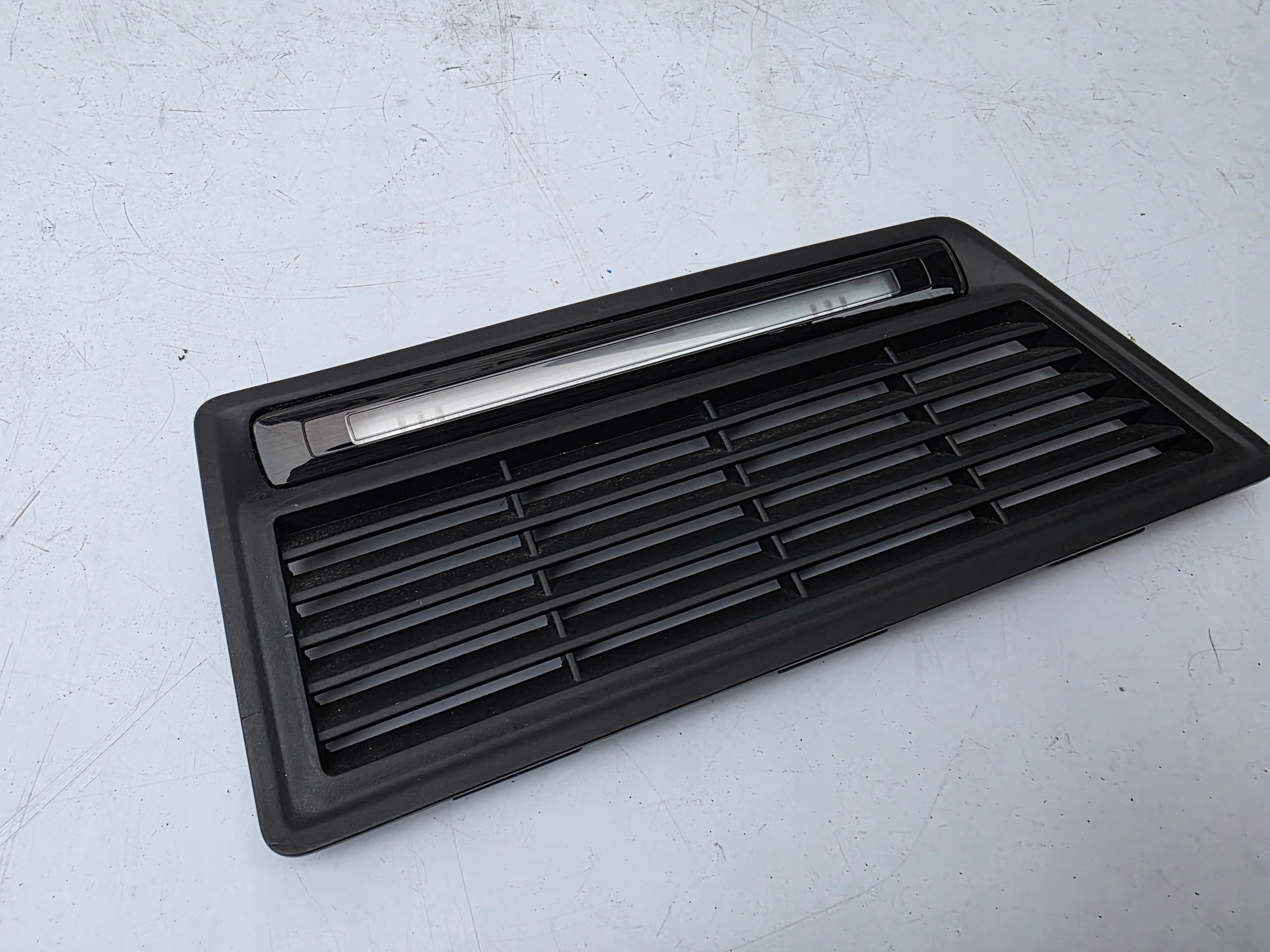 light LED OSWIETLENIE BOCZKA boot of left left AUDI Q5 80A FY