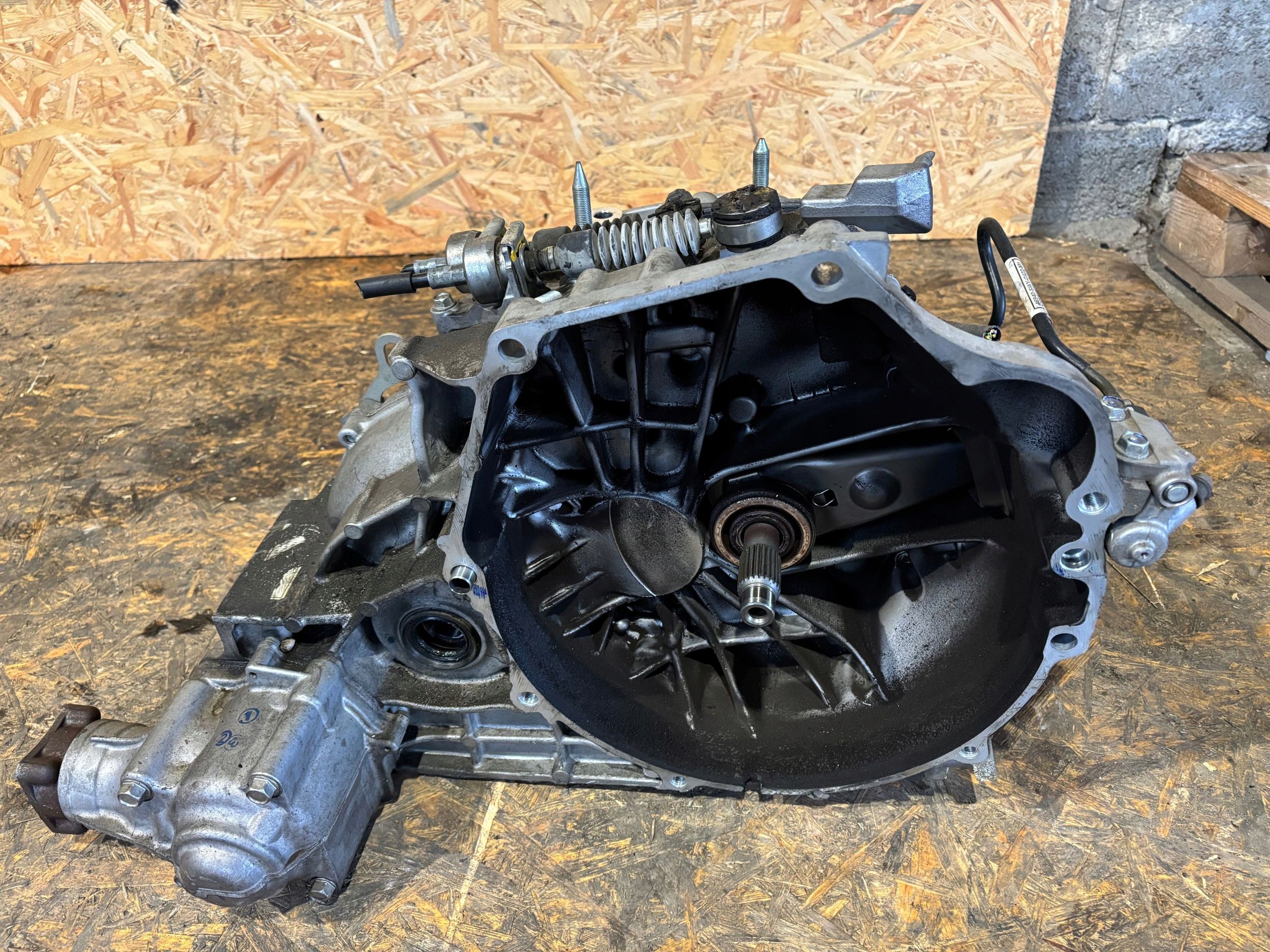 getriebe HONDA CR-V III 2.2 08H02002057