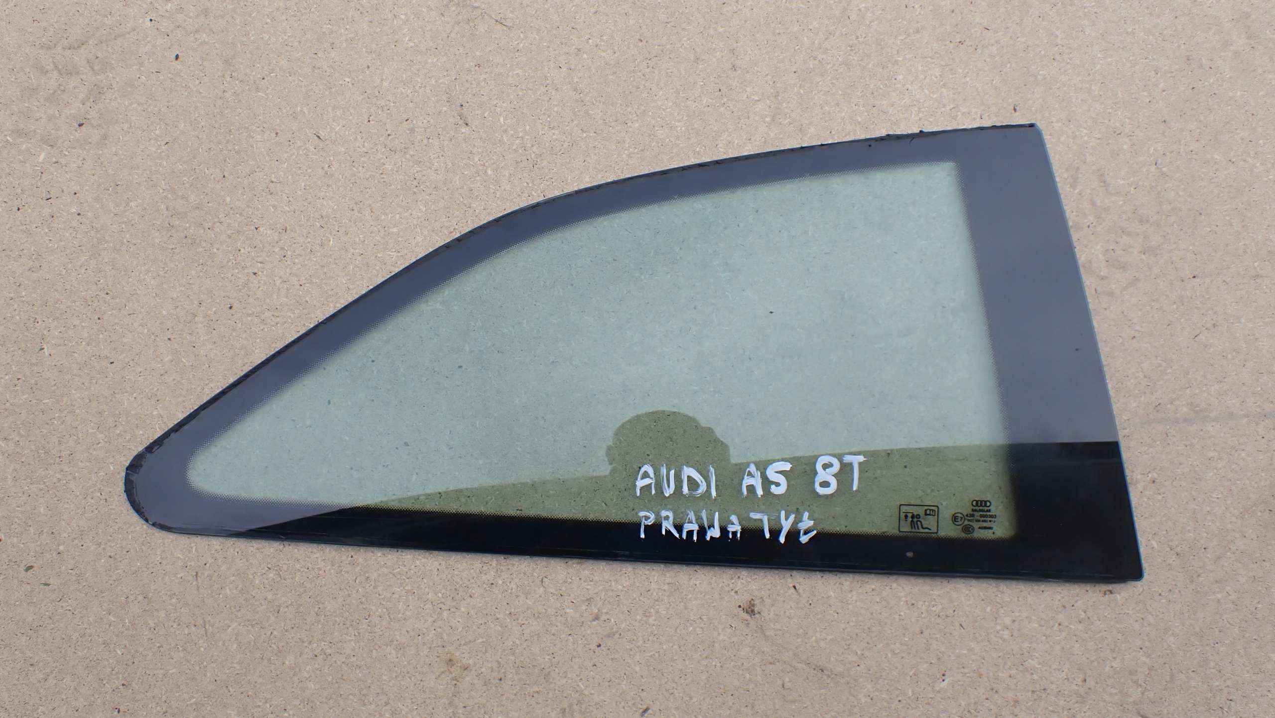 43R-000303 - AUDI A5 8T кузовне скло правий задній купе 3D