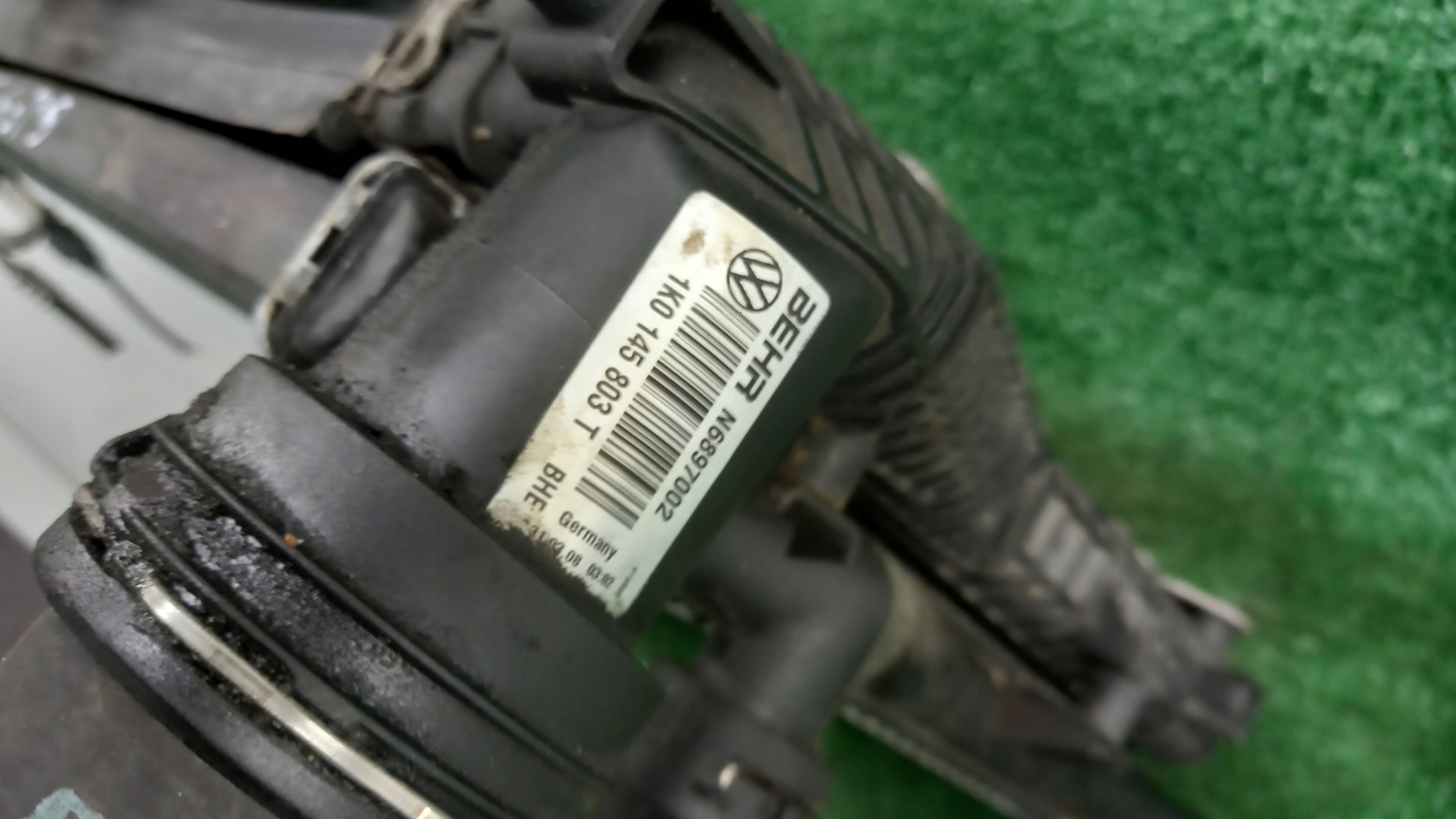 KOMPLET der Kühler VOLKSWAGEN GOLF 5 PLUS 1KO145803 T 1.4 B
