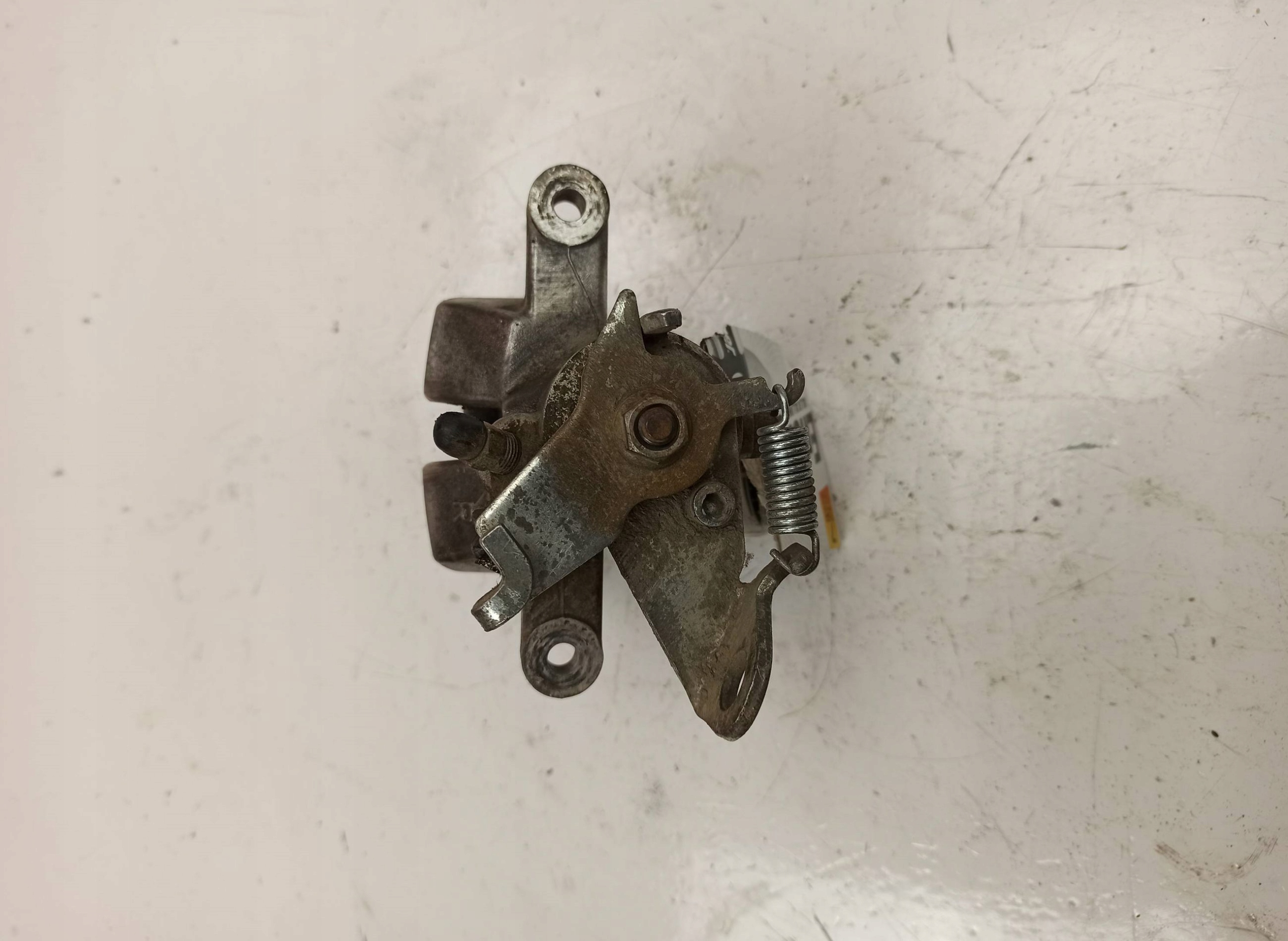 ZACISK HAMULCA PRAWY TYŁ RENAULT MEGANE Typ samochodu Samochody osobowe