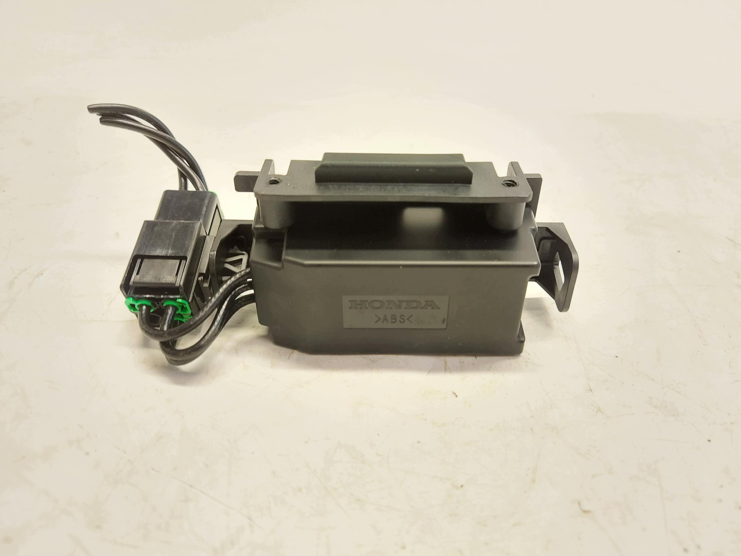 Honda HR-V III eHEV bedienteil modul telematic original 8b500-3m0-j010-m1