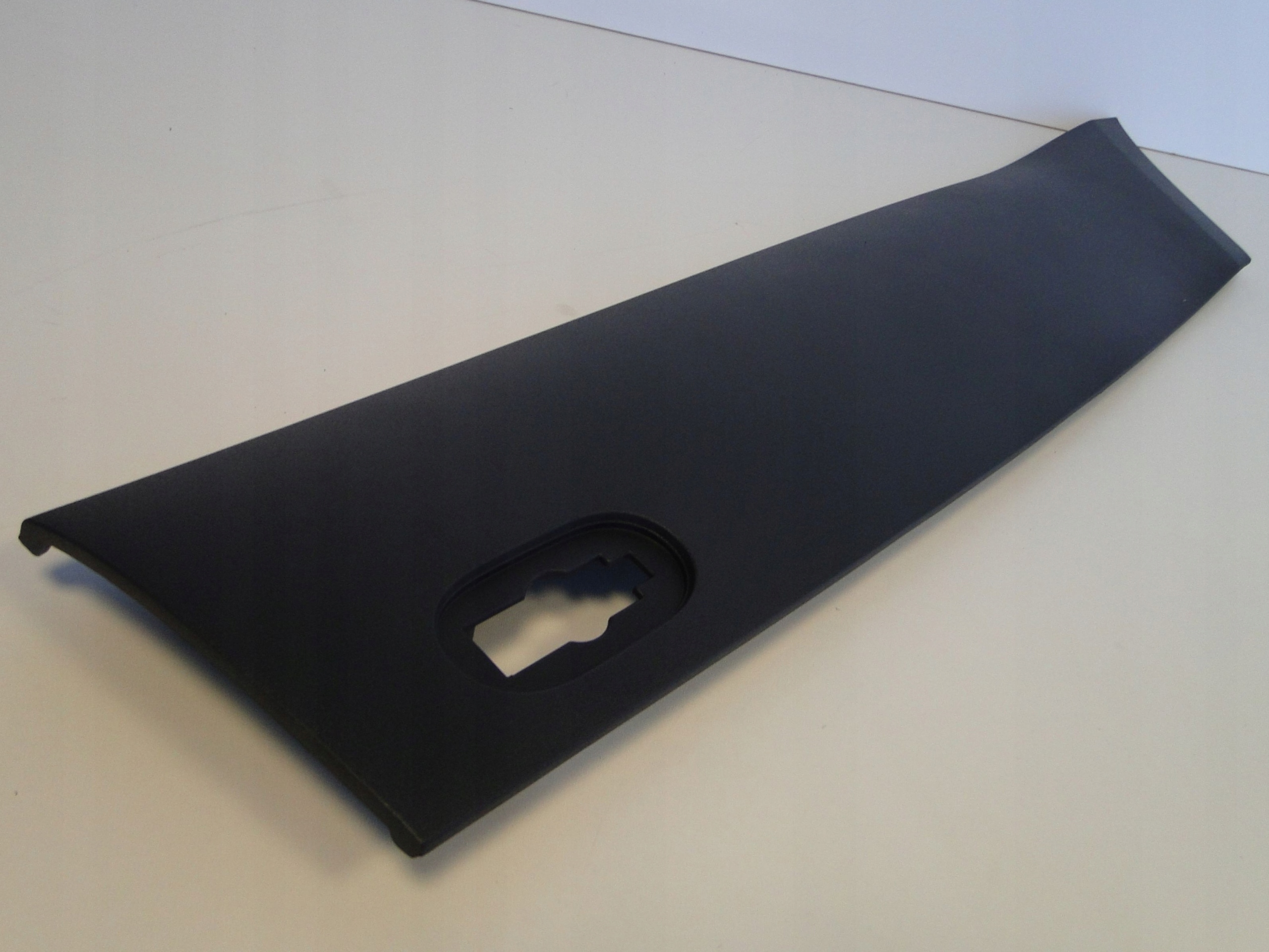 MERCEDES SPRINTER W907 907 LISTWA BOCZNA PRAWA TYLNA ZA TYLNYM KOŁEM Producent części Mercedes-Benz OE