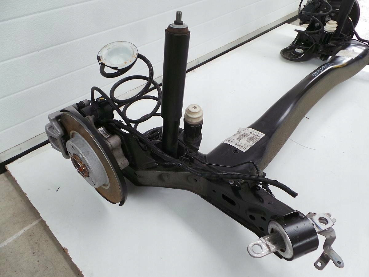 OPEL GRANDLAND X 2019 BELKA ZAWIESZENIA OŚ TYŁ Producent części Opel OE