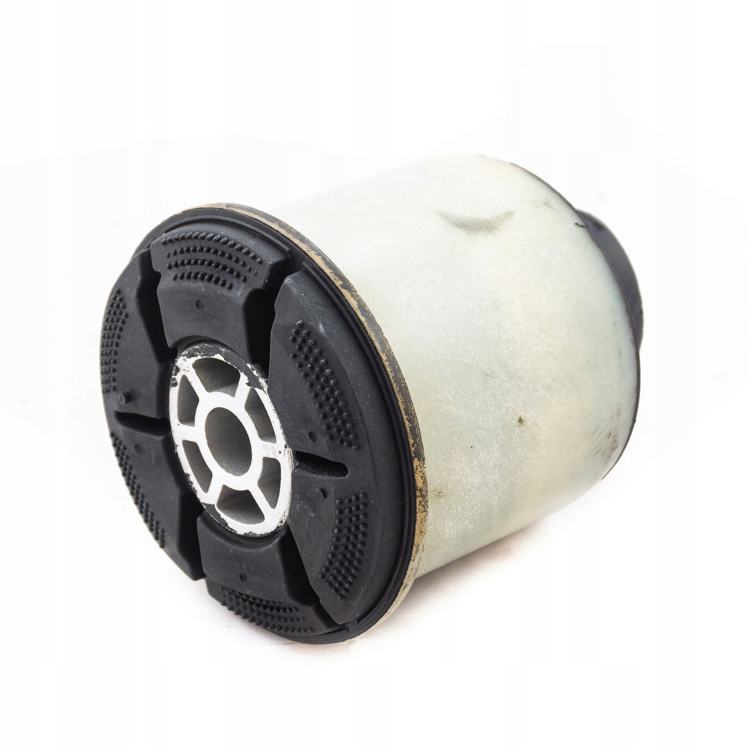 TULEJA TYLNEJ BELKI RENAULT SCENIC III 2009-