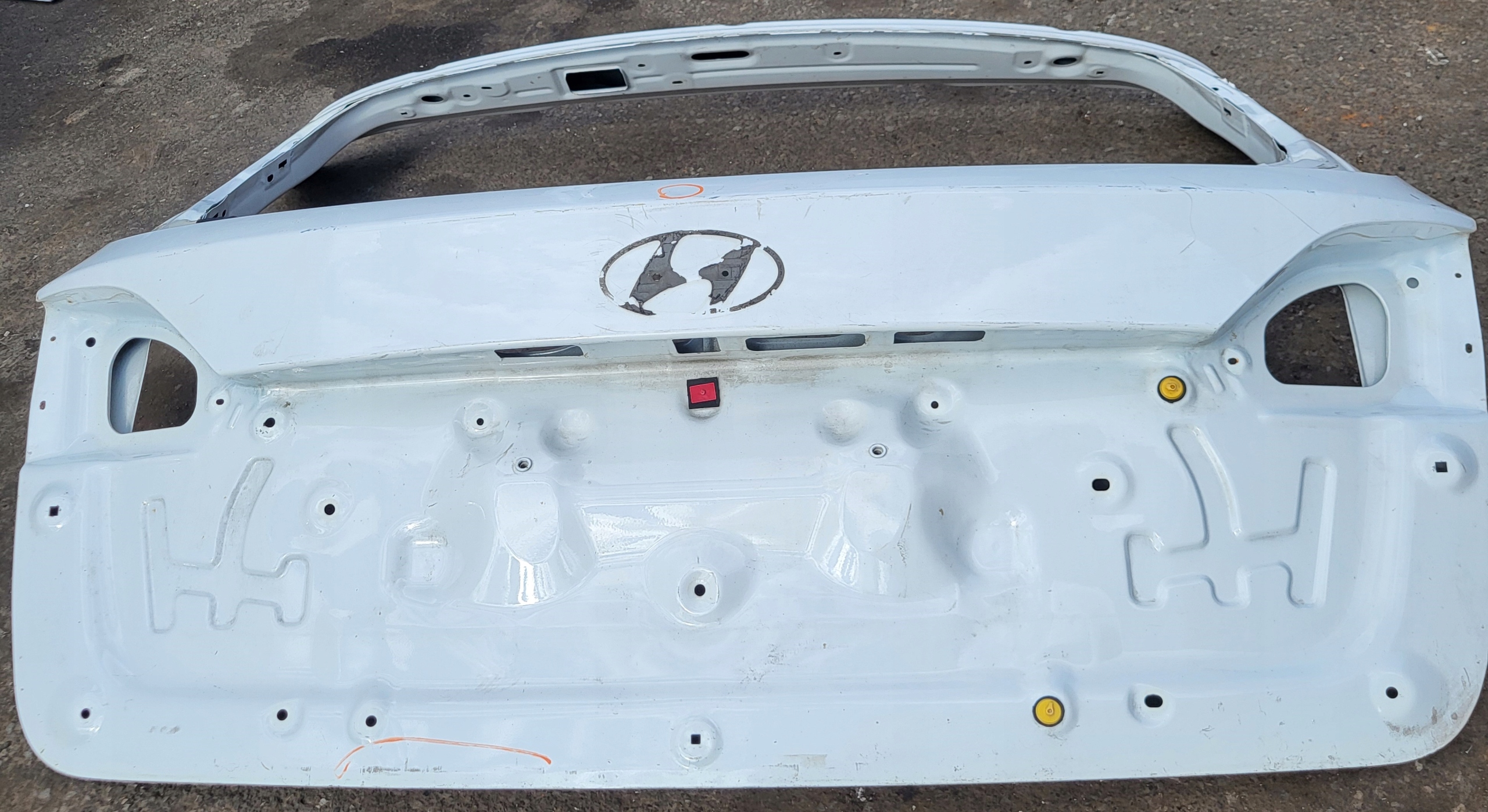 boot doors boot HYUNDAI i40 KOMBI OE BIALA