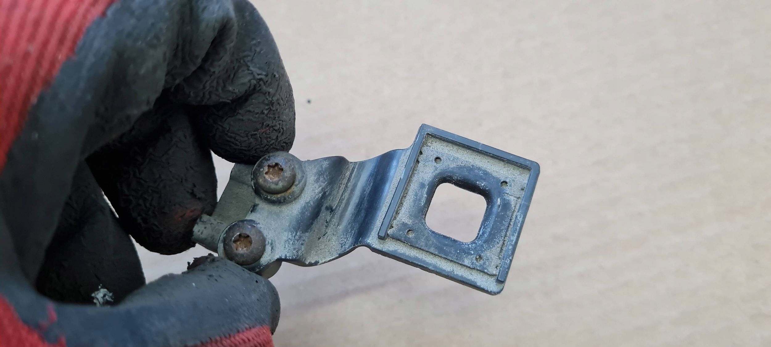 A5 8T LIFT bracket hook holder lights left front 1301330049 A4 B8 LIFT