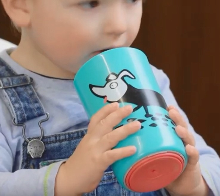 Tommee Tippee Kubek Z PRZYSSAWKĄ DO NAUKI PICIA Marka Tommee Tipee