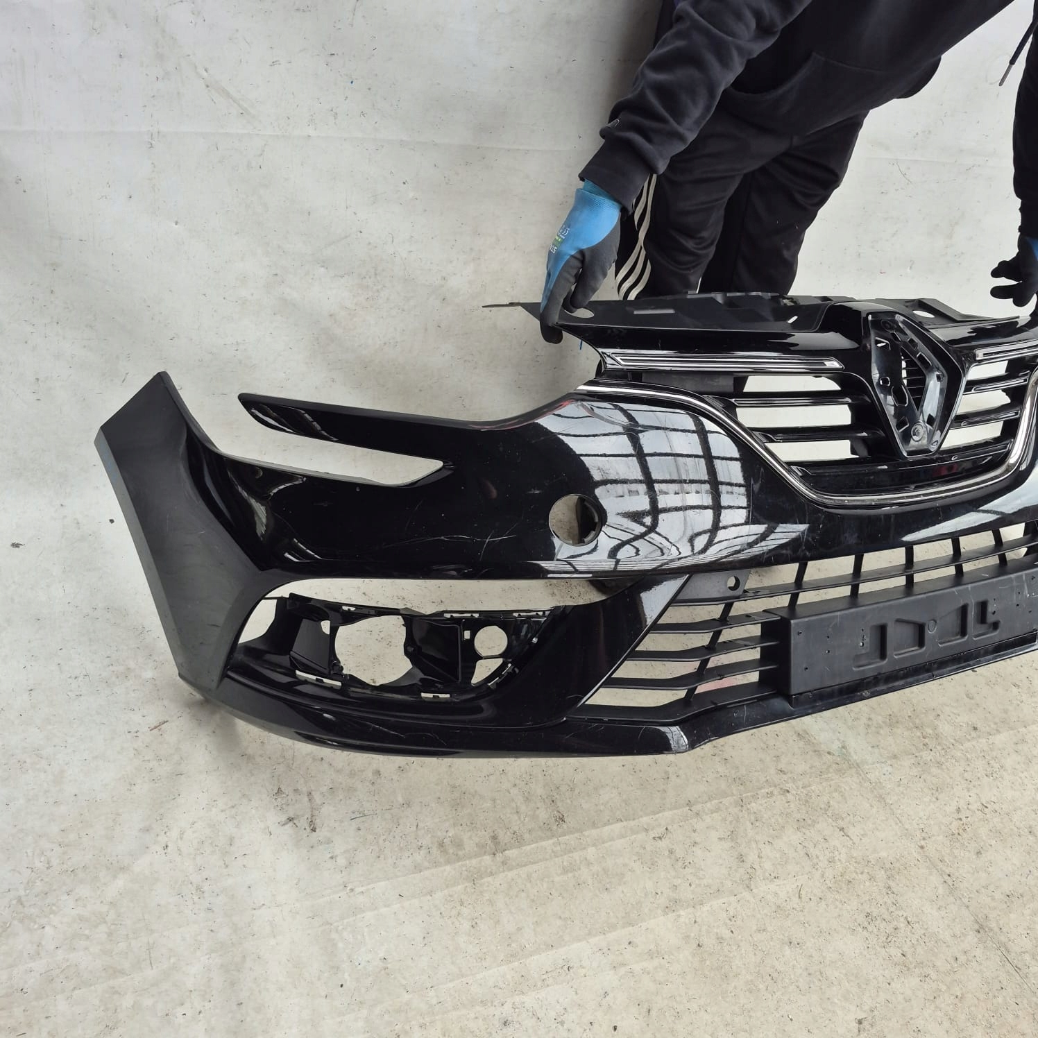 RENAULT MEGANE IV 4 16-20 bumper front front grill PDC 622542307R