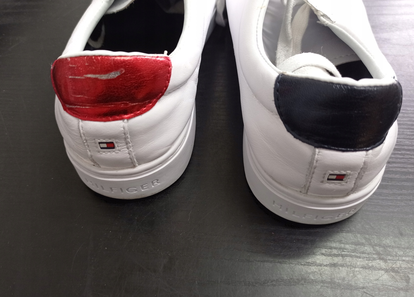 TOMMY HILFINGER SNEAKERSY 39 AIH Kod producenta FW0FW03682