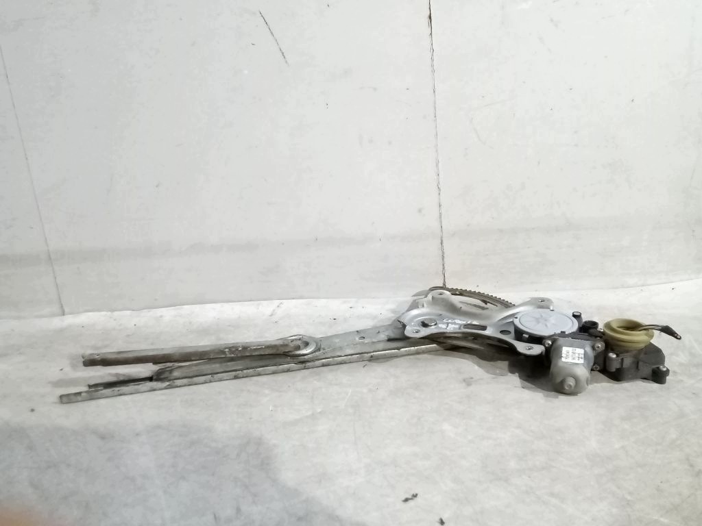 Toyota Corolla Verso II 2 window regulator right front elektr 997250-102