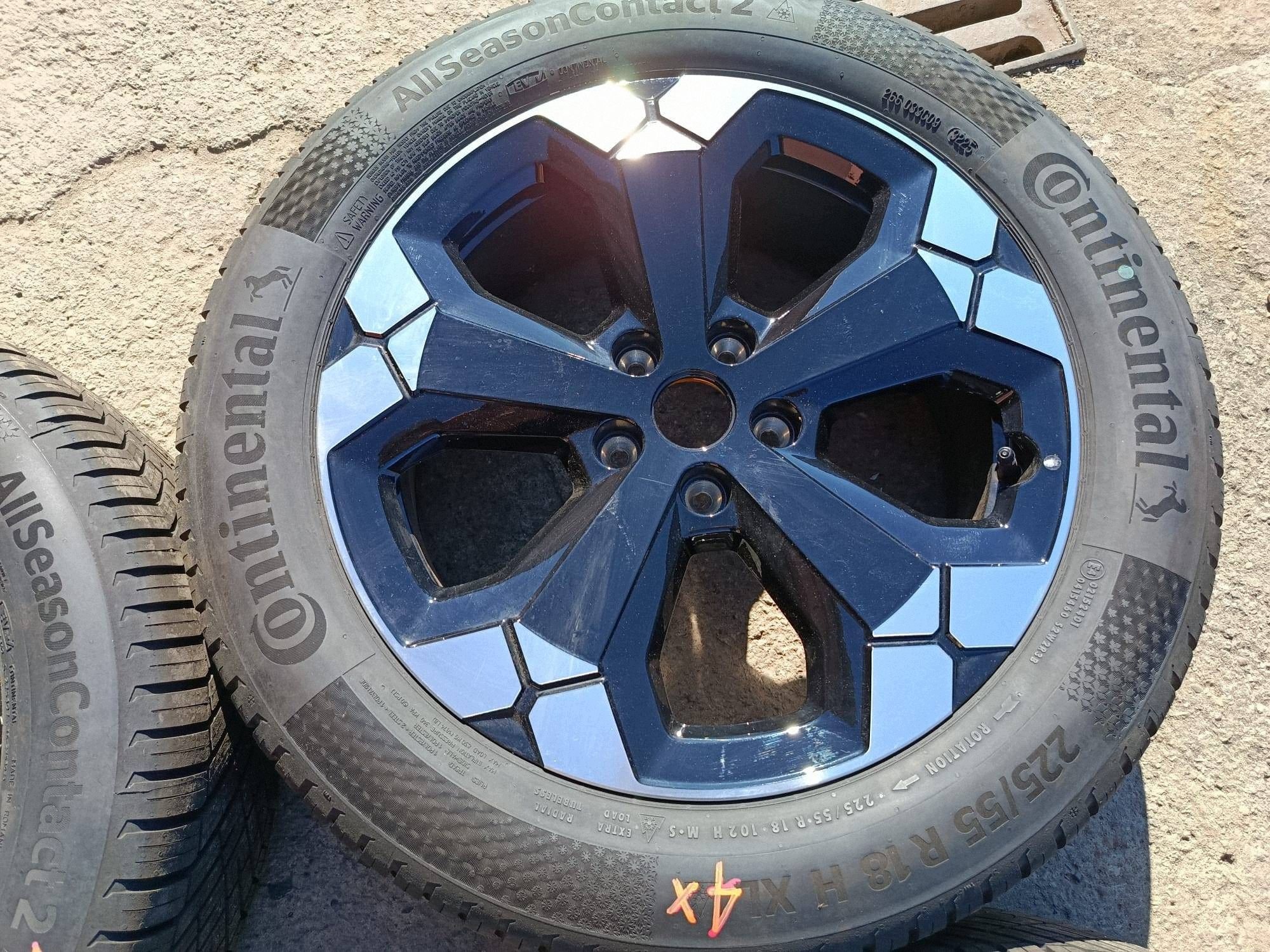 disc discs 18" wheels Continental 225/55 Dacia Bigster 403003342R