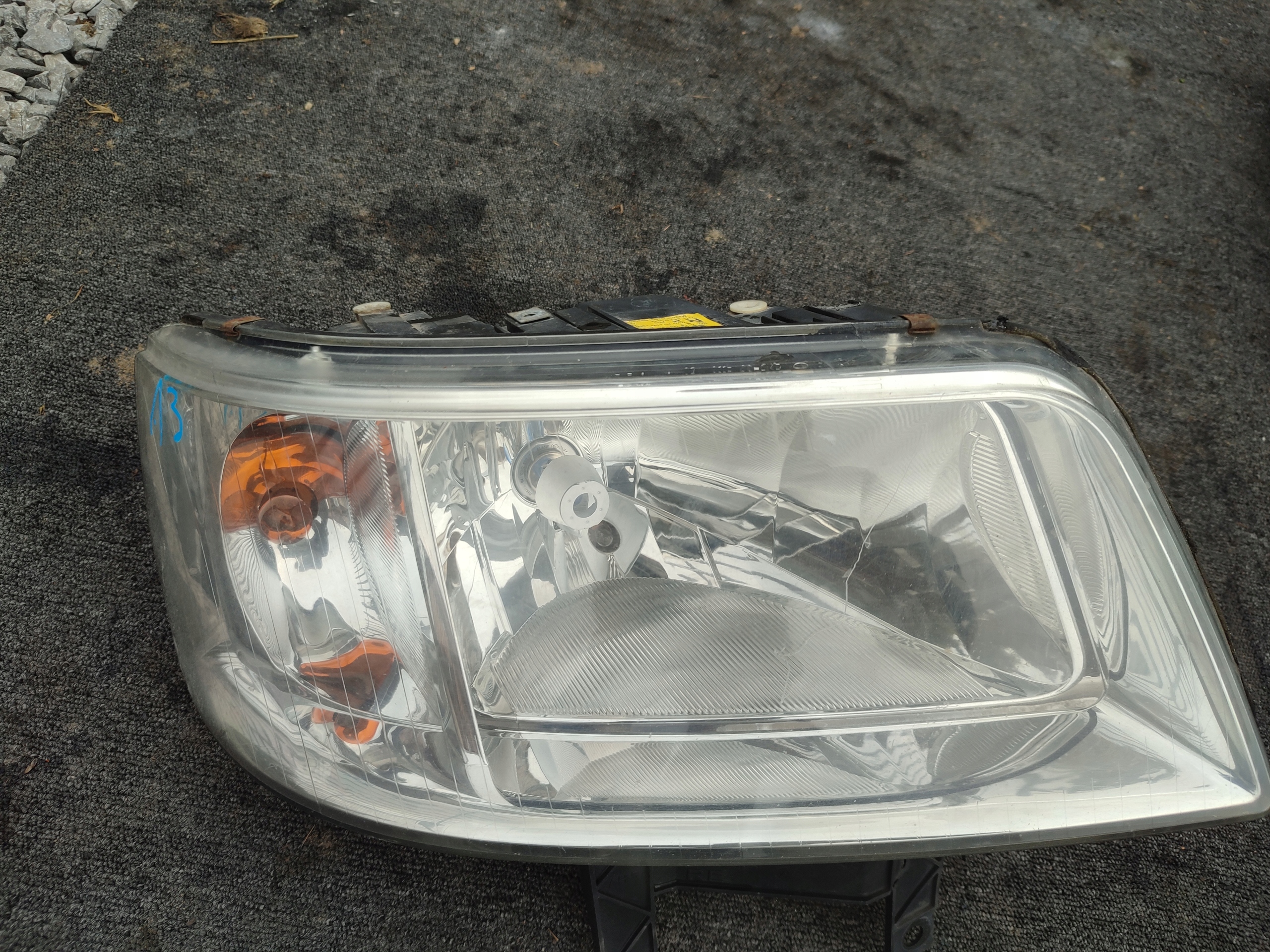 light right front VOLKSWAGEN TRANSPORTER T5 7H1941016N