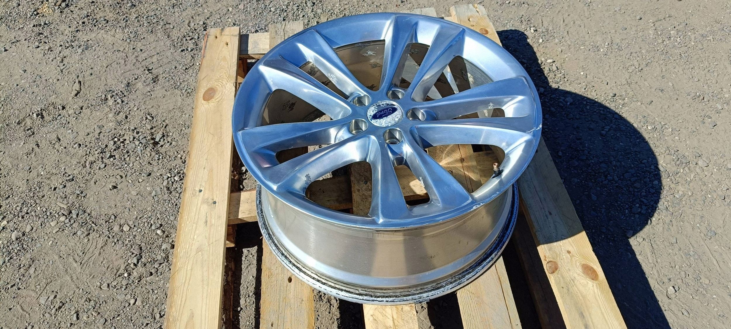 disk hliníkový disk 20" R20 Ford Explorer 2016
