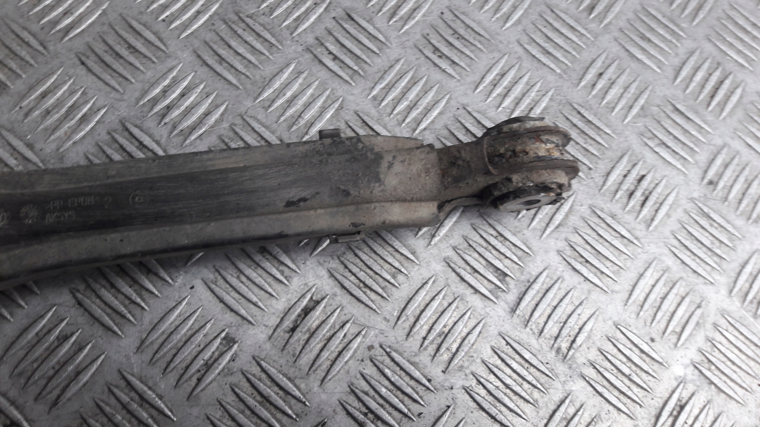 MERCEDES W204 Querlenker heck oben 2043521488