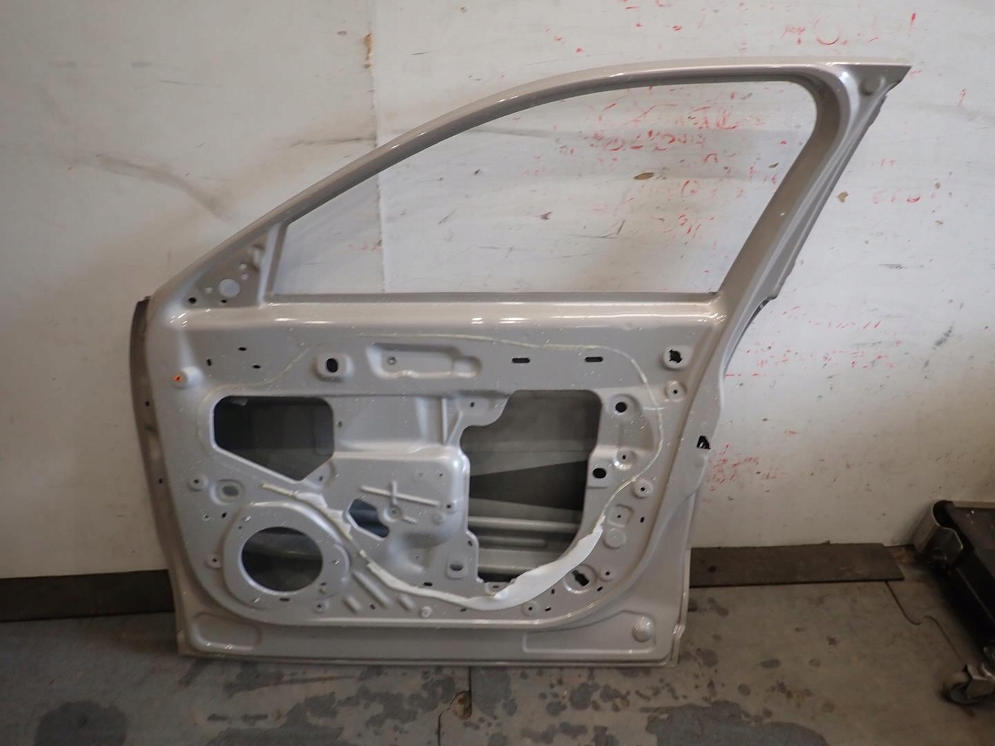 door front front right FIAT 600 2024