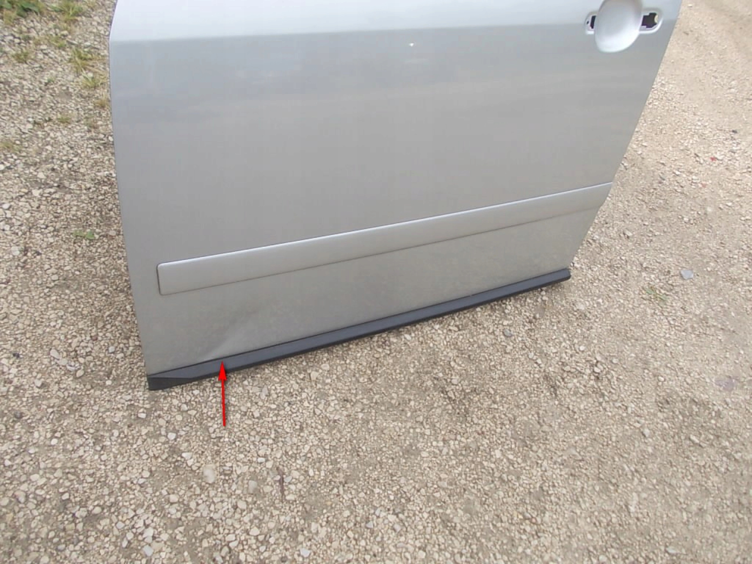 DRZWI PRZEDNIE LEWE AUDI A2 Producent części Inny