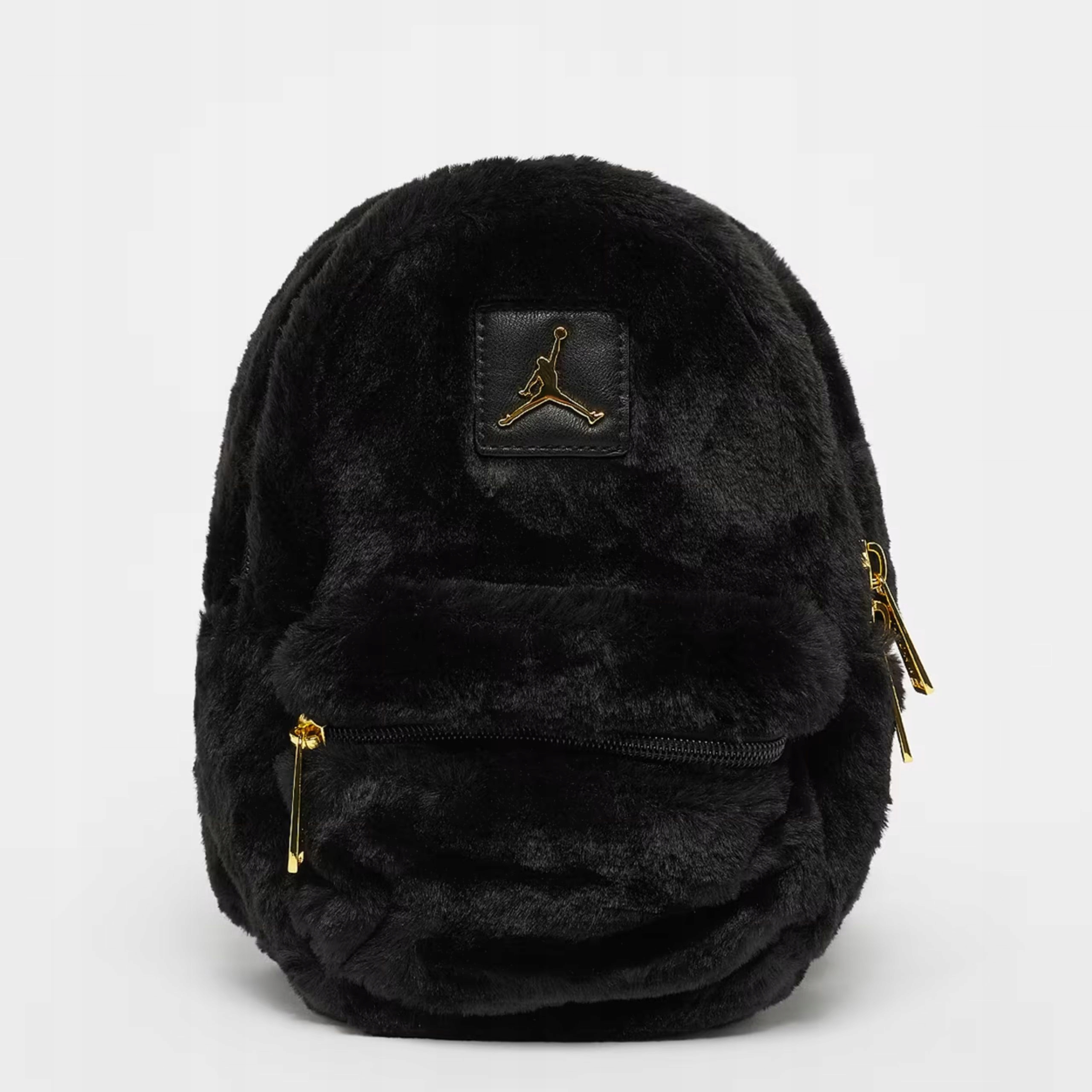 Taška Jordan Jag Faux Fur Camera Bag 2A9006-023 – styl street batoh