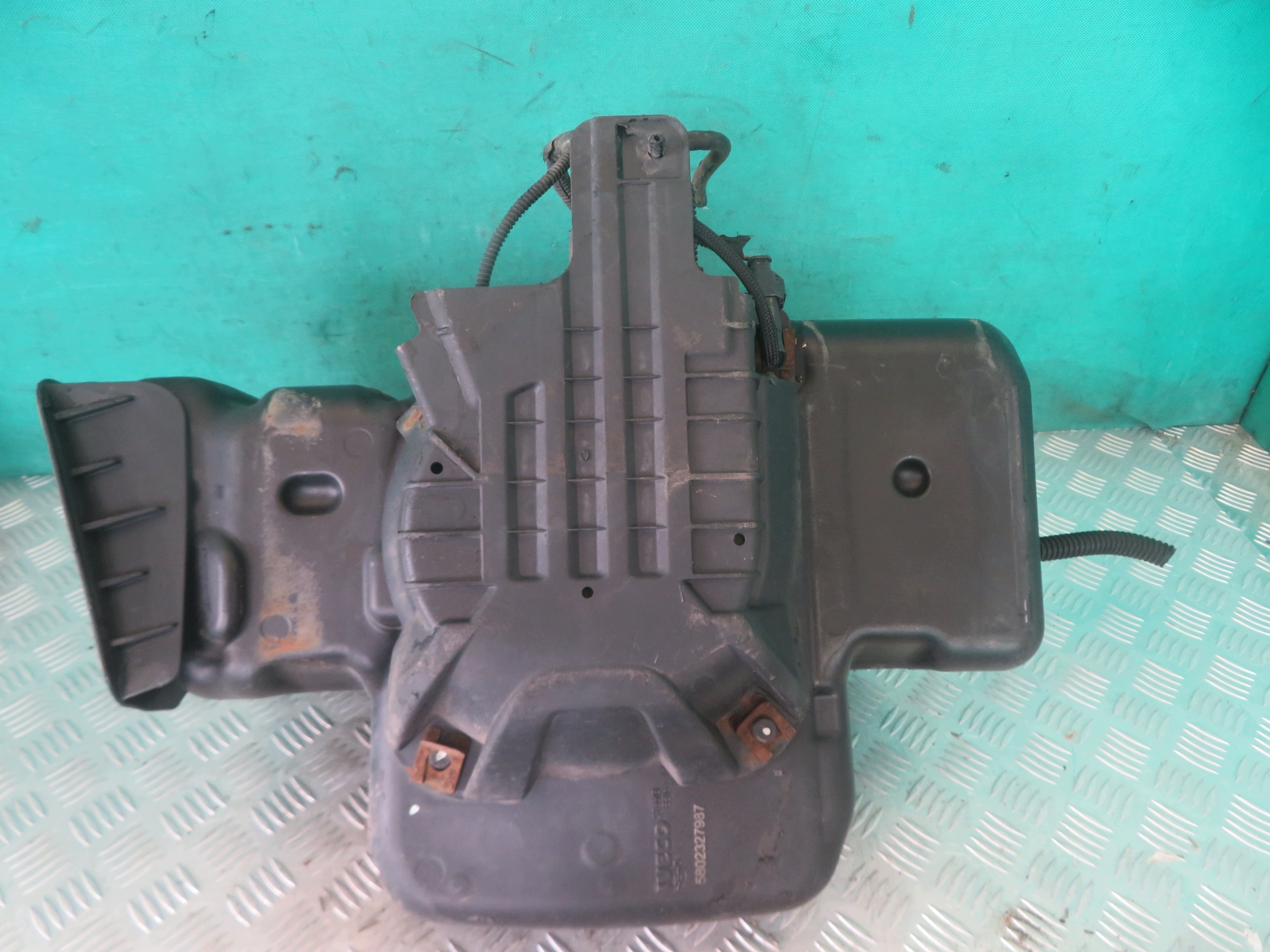 serbatoio pompa ADBLUE IVECO DAILY 2.3 21R 5802327987