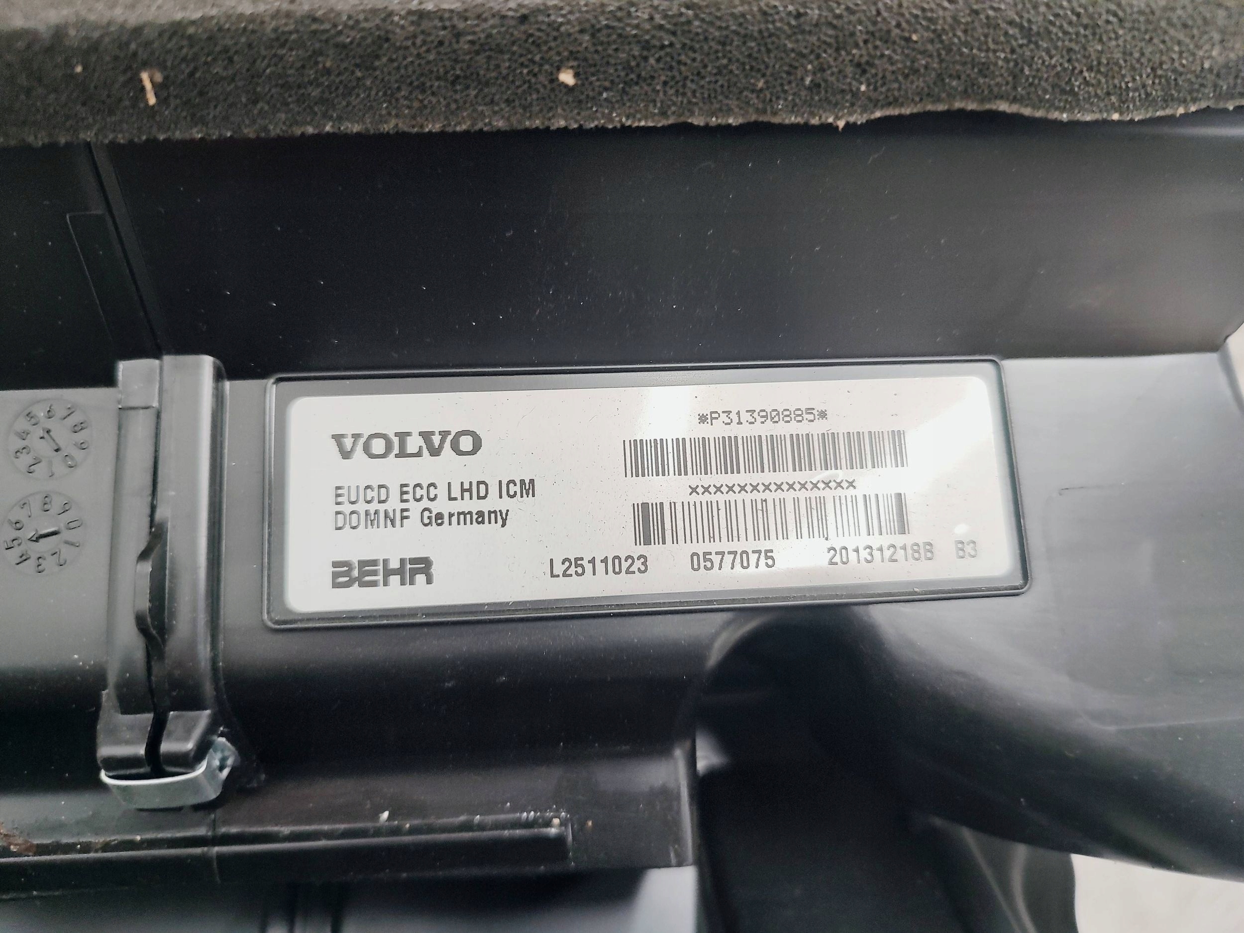 volvo XC60 и РЕСТАЙЛИНГ радиатор отопителя отопитель салона вентилятор диффузор европа P31390885
