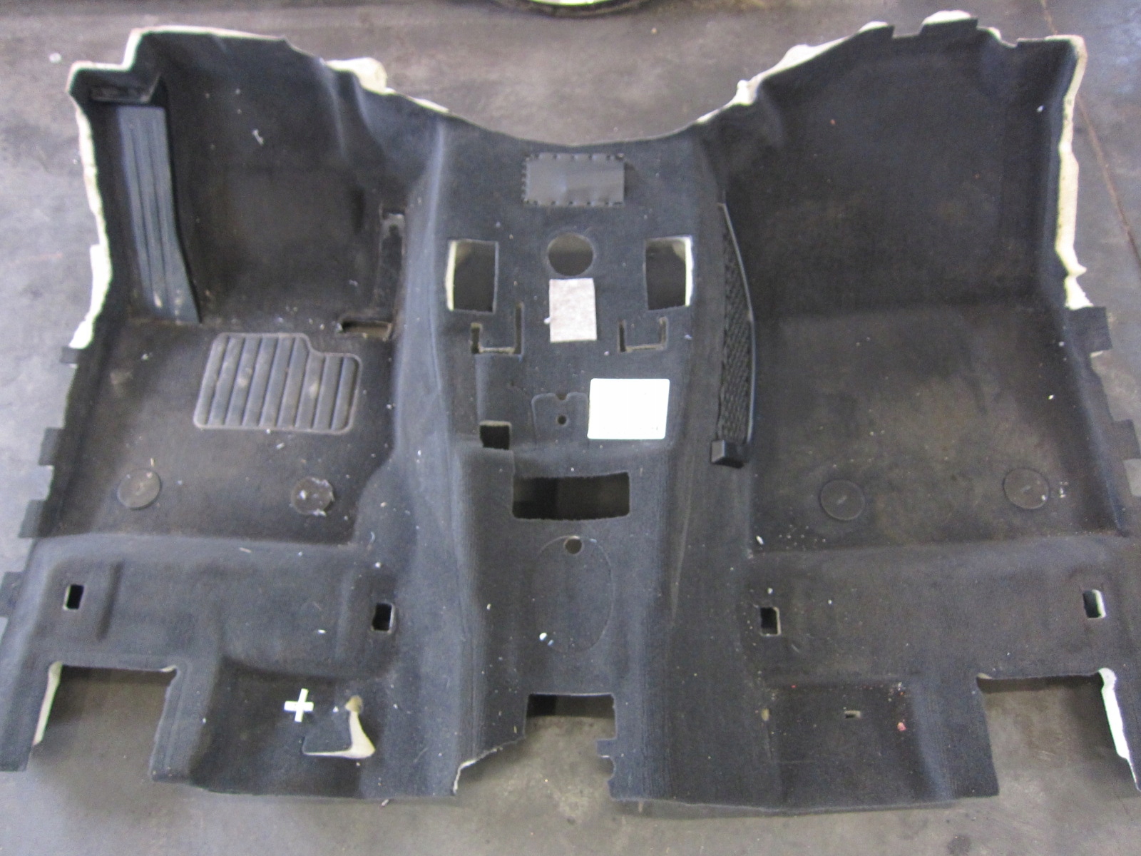 BMW F25 2.0 ковровое покрытие передняя черная 9000619