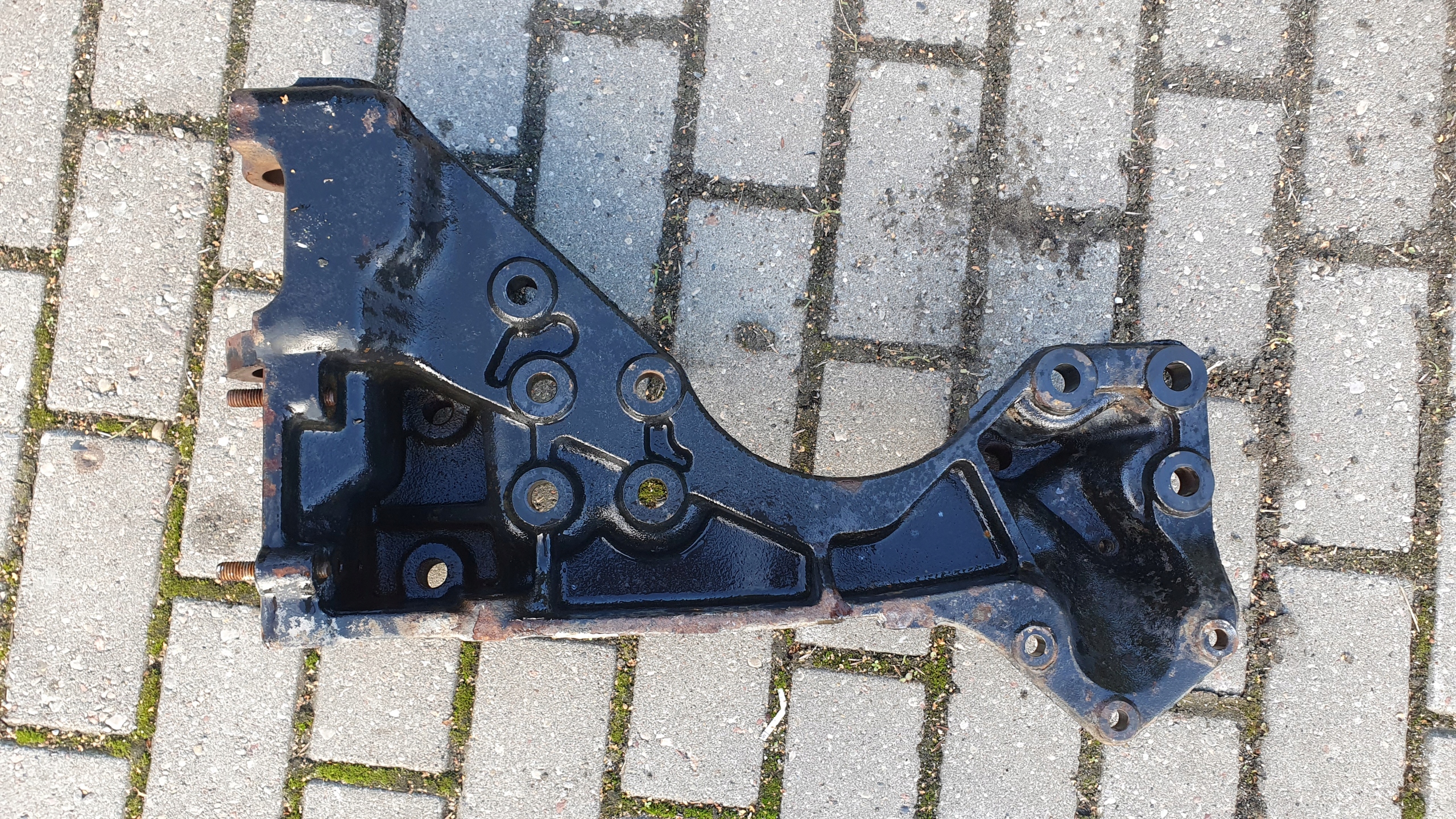 1727270 - Рамка Зажим Крепление Бампера Кронштейн Scania R