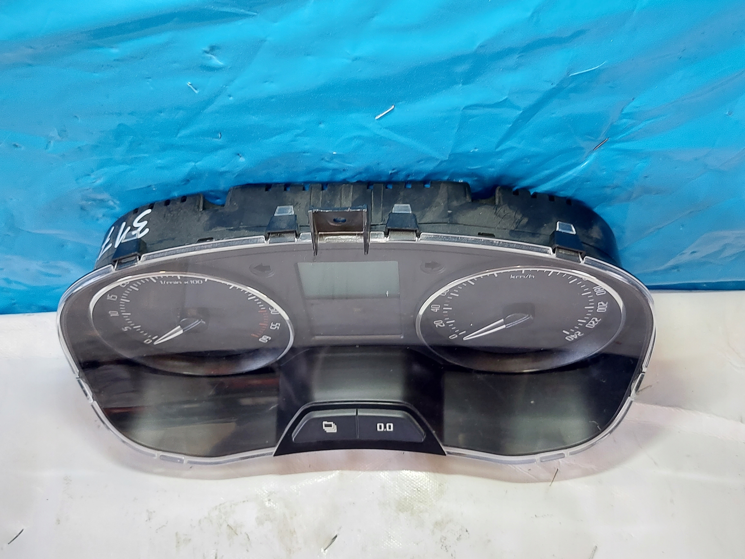 dials clock SKODA FABIA II 1.2 TDI 5J0920811D