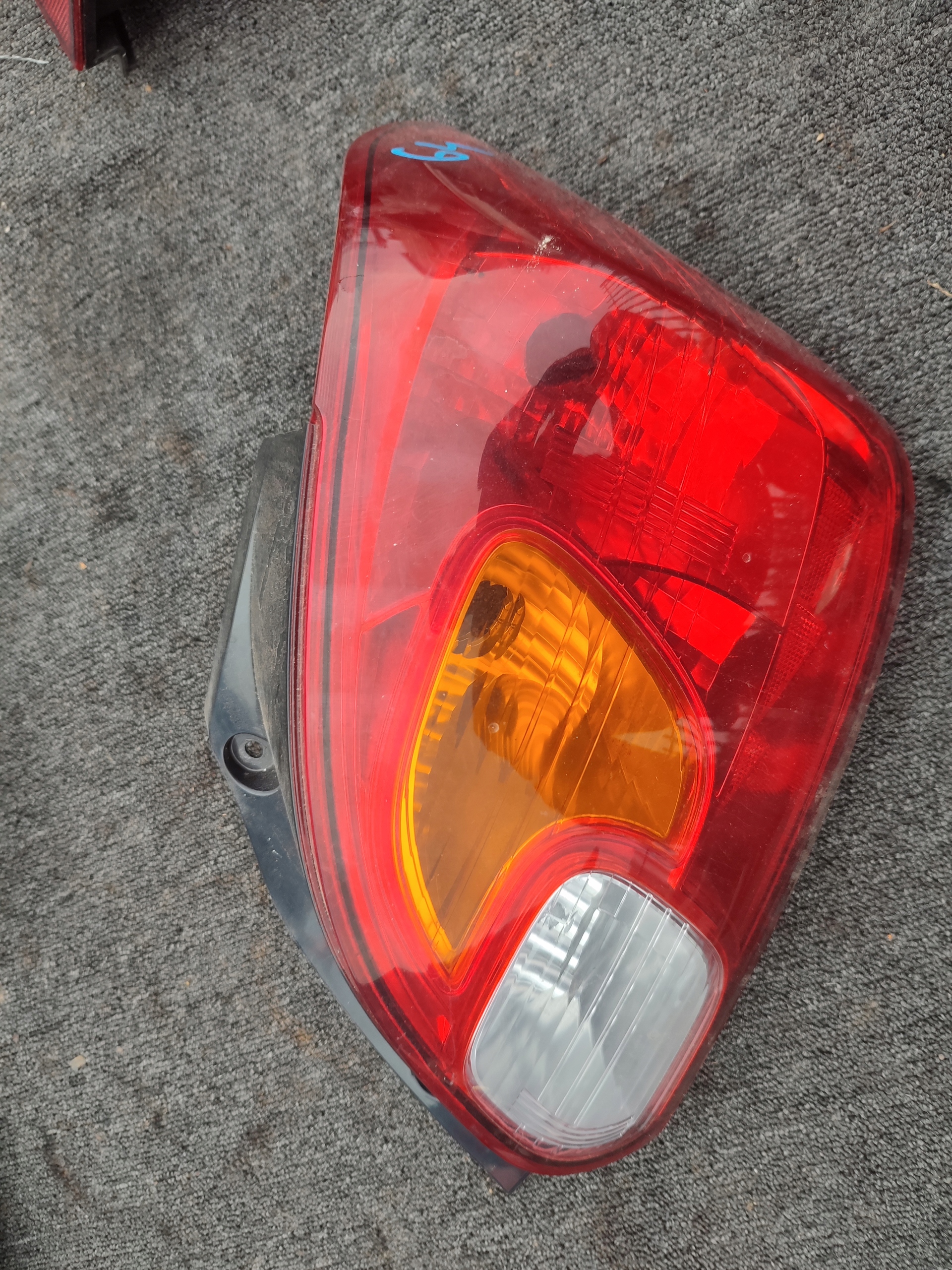 light right rear part right rear Mitsubishi Space Star II