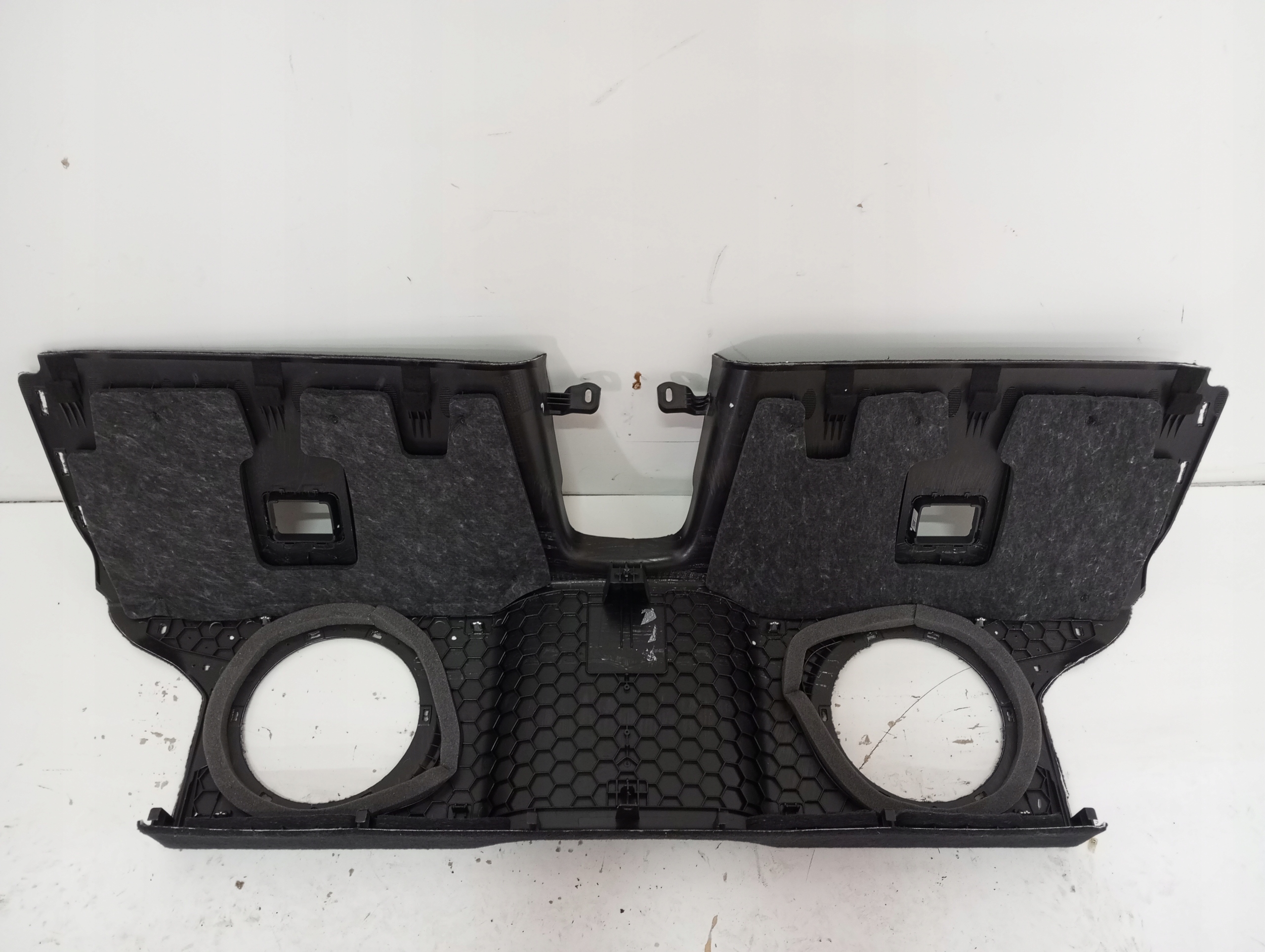 plato rear boot TOYOTA SUPRA 22R 8811545