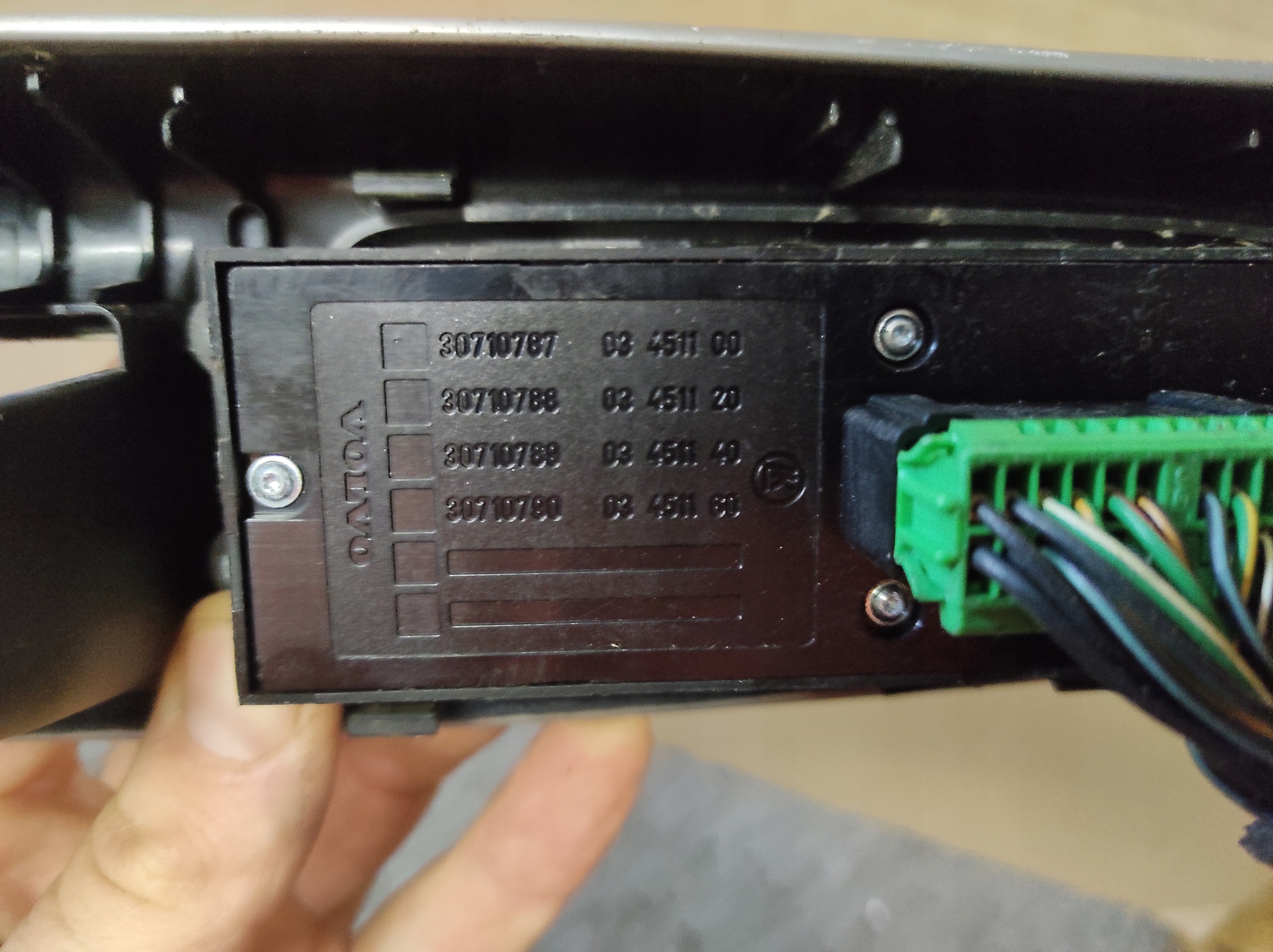 switch windows left front VOLVO V50 30710787