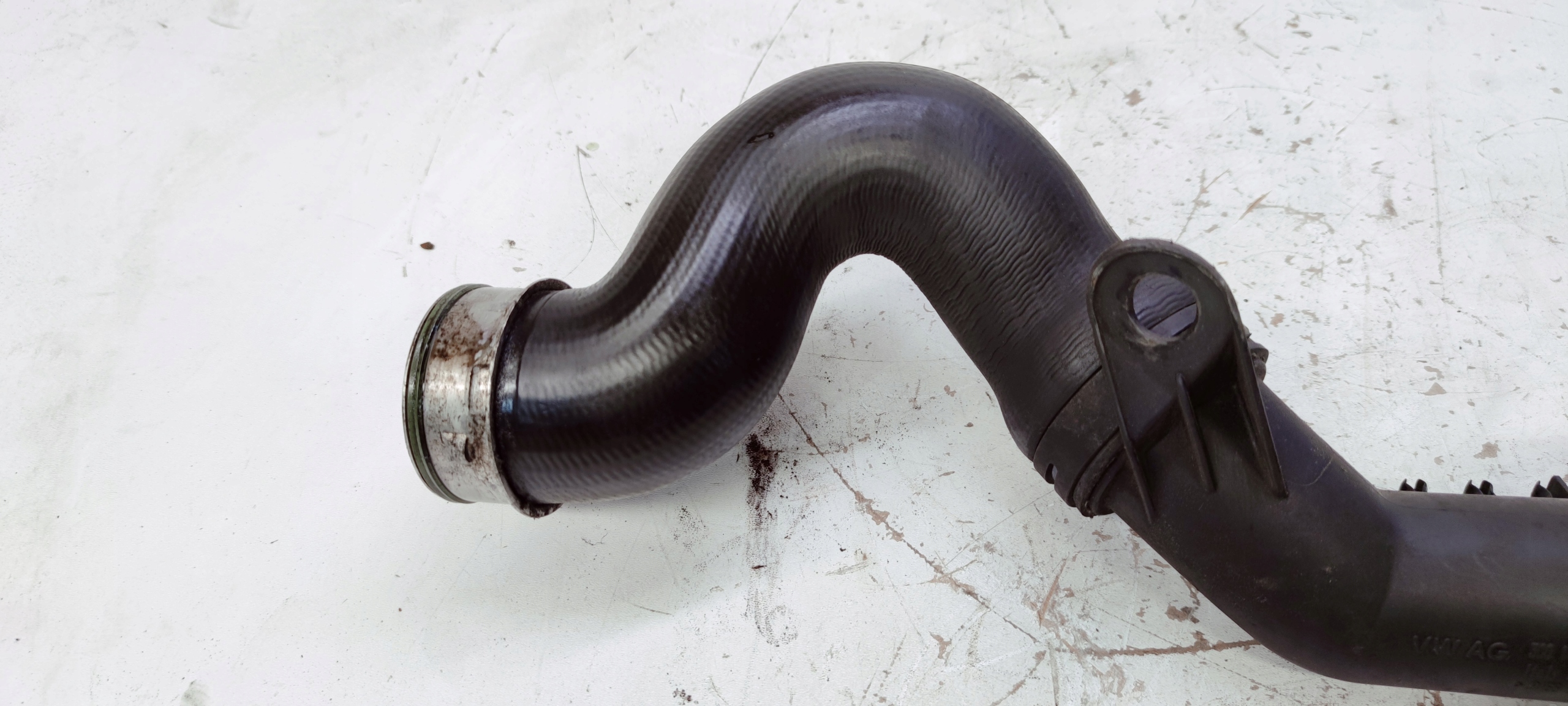 trouba hadice intercoolera AUDI VW SKODA 3C0145770B