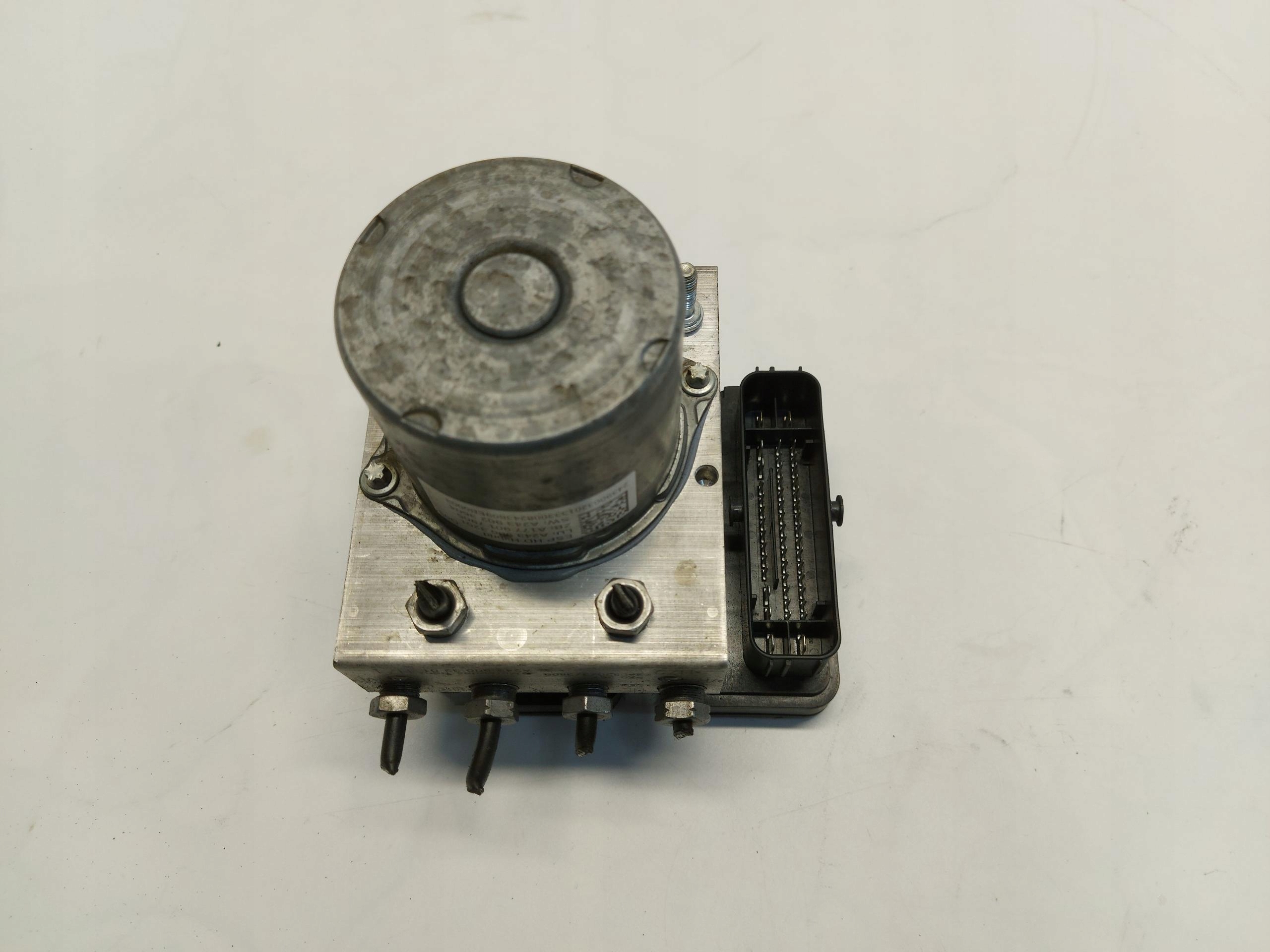 Mercedes GLA 250e LIFT H247 pump ABS control unit A2439003201