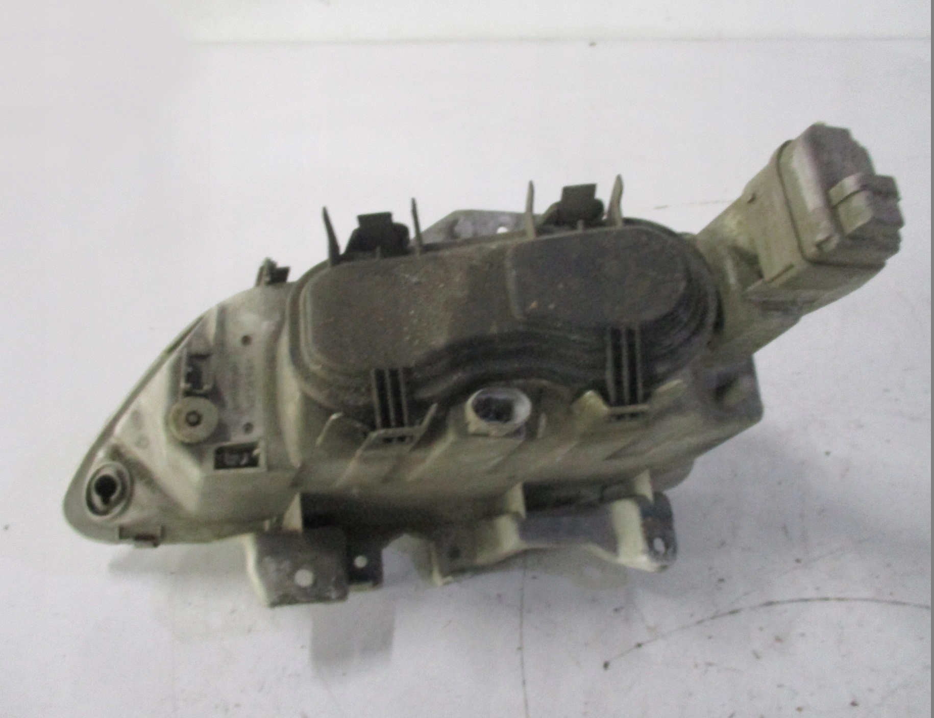 фара правая renault LAGUNA и 5D 96R универсал