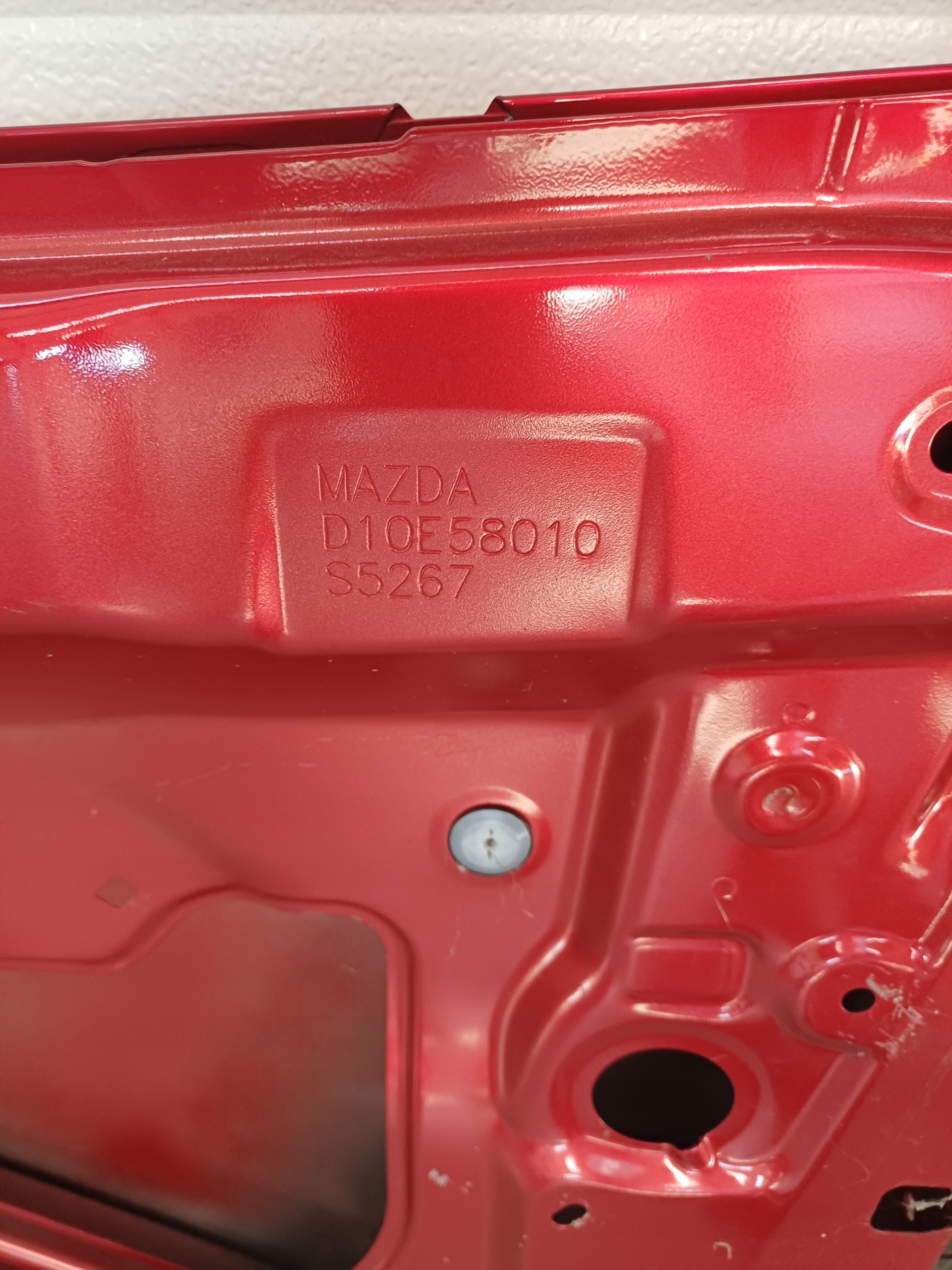 door right front MAZDA CX3 15R- D10E58010