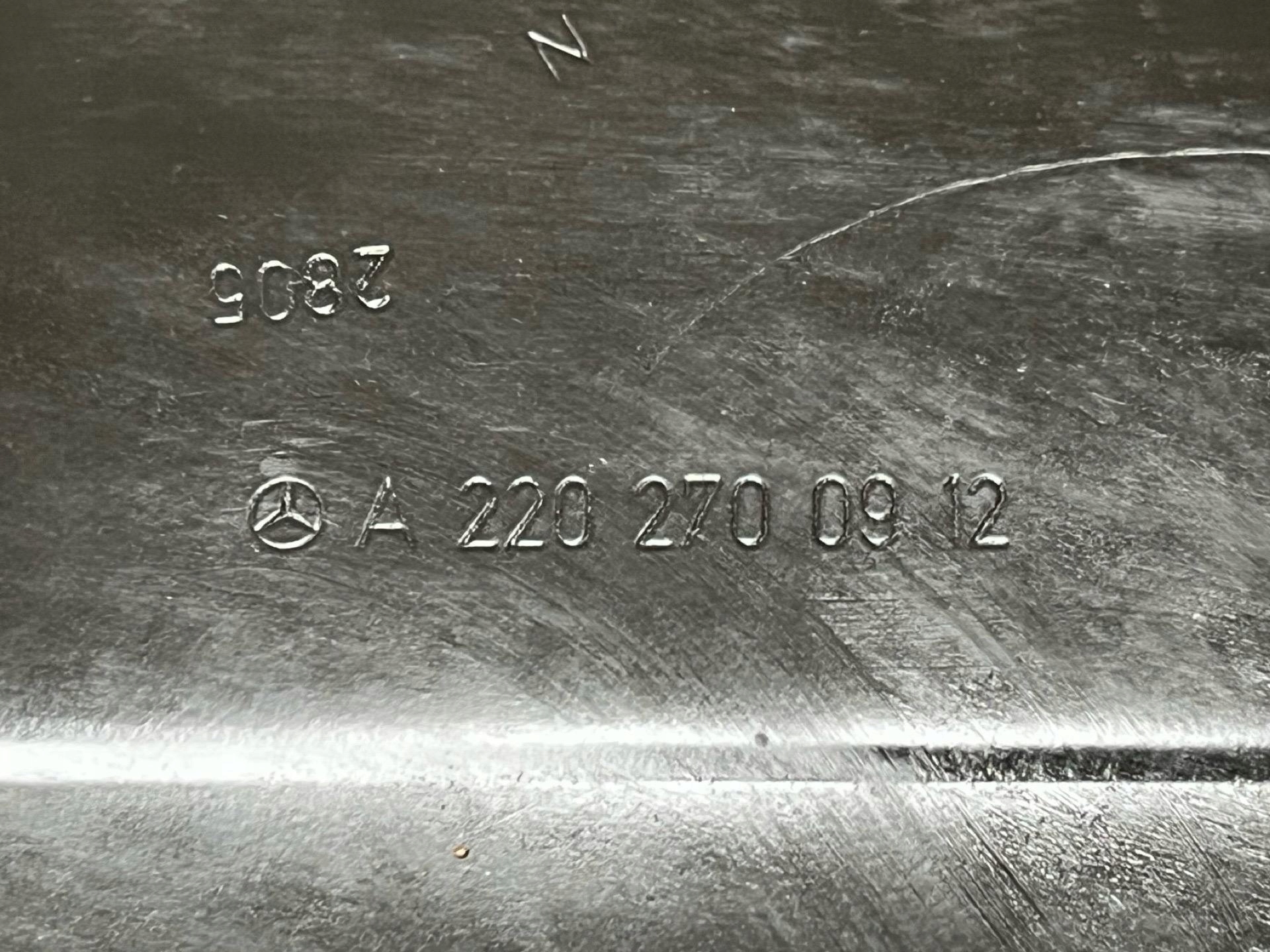 Ölwanne Getriebe Mercedes-Benz E W211 facelift 2006 A2202700912