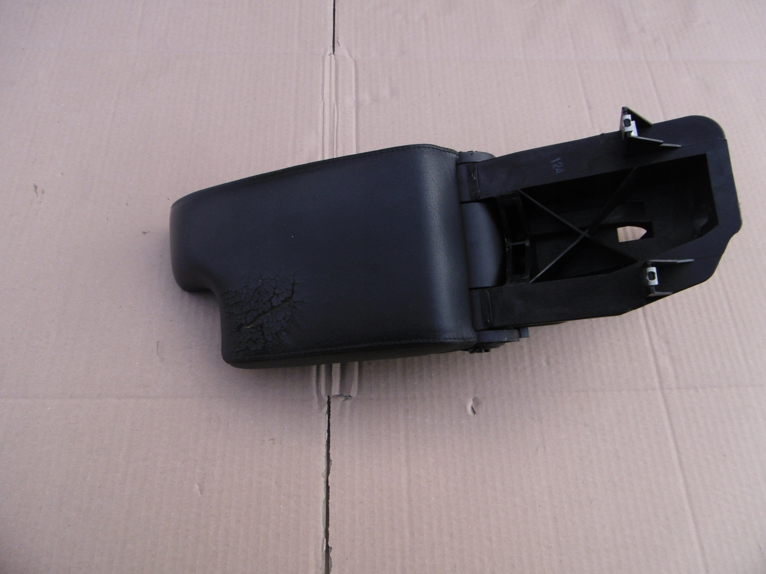 Podłokietnik BMW e46 sedan kombi coupe compact do obszycia