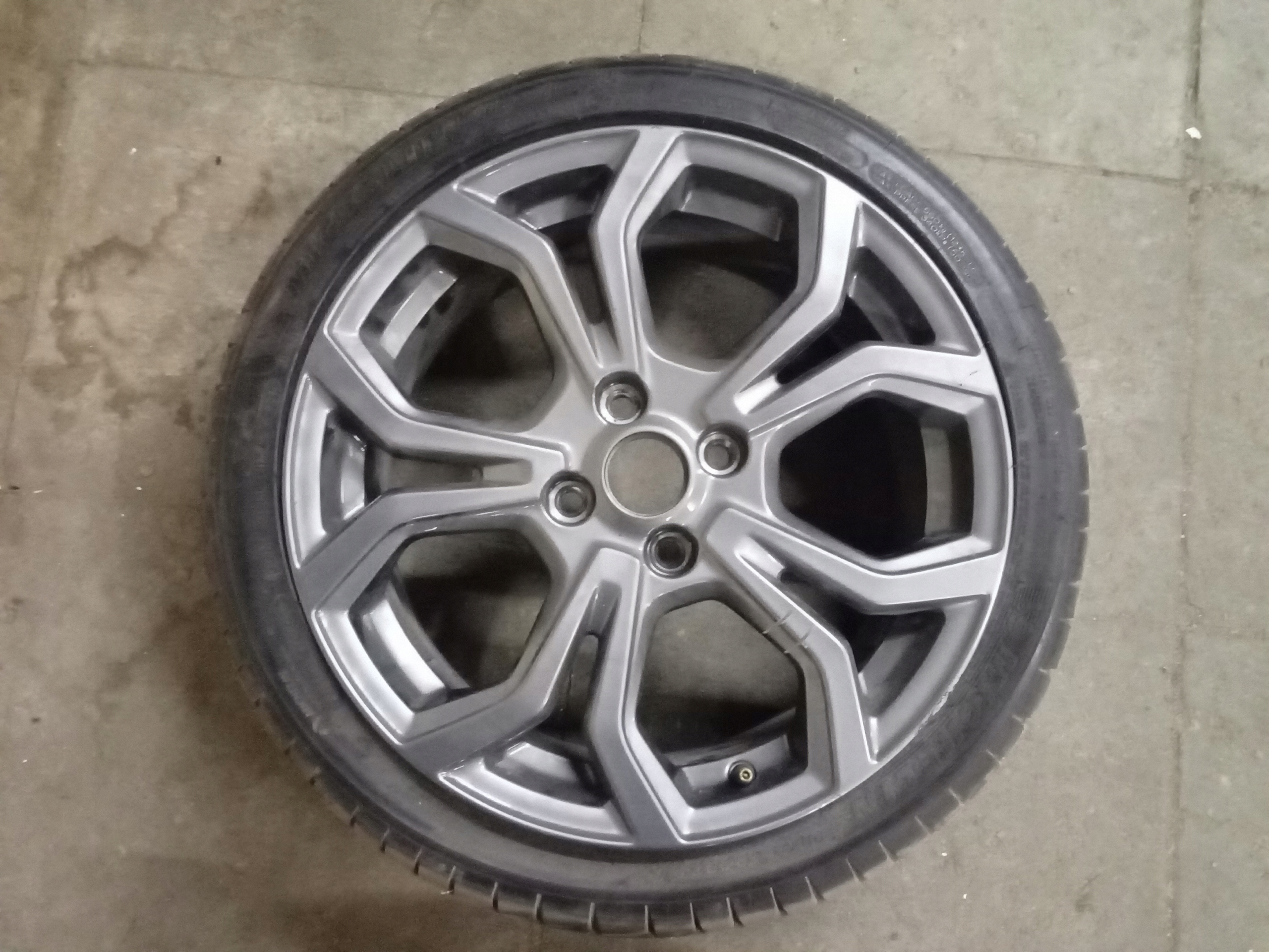 FORD FIESTA Mk8 ST-LINE ОБІД АЛЮМІНІЙjx17 ШИНА