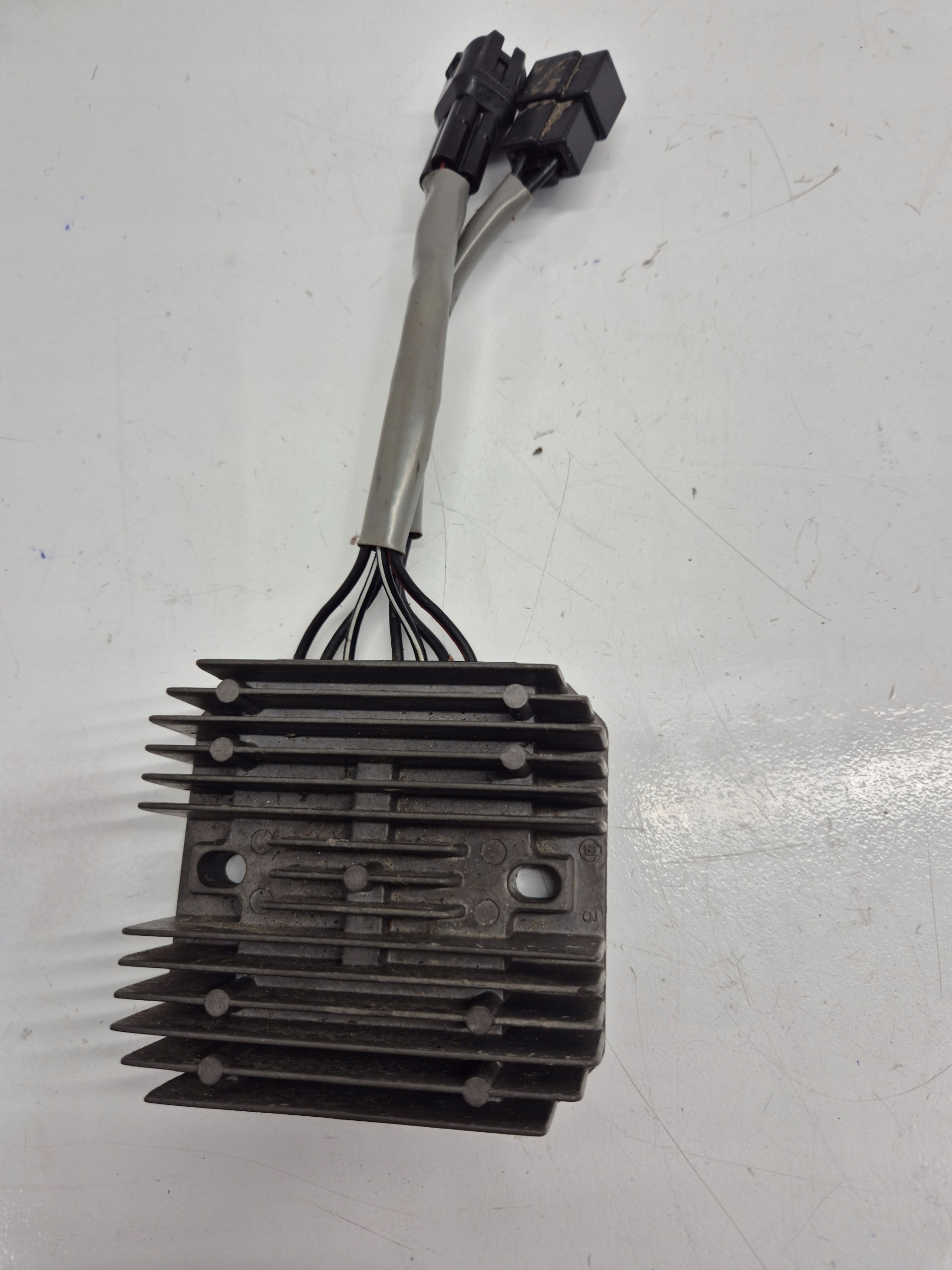 Arctic Cat 500 4x4 (07) REGULATOR NAPIĘCIA