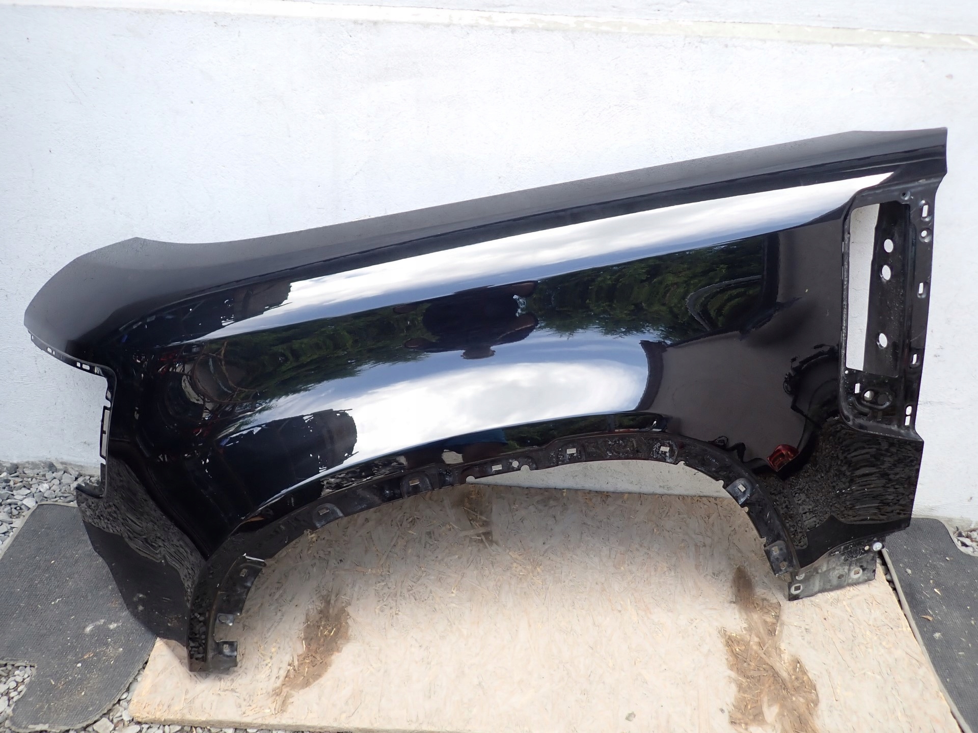 fender left front front LAND ROVER DEFENDER 2 II L663 2020- L8B216006AA